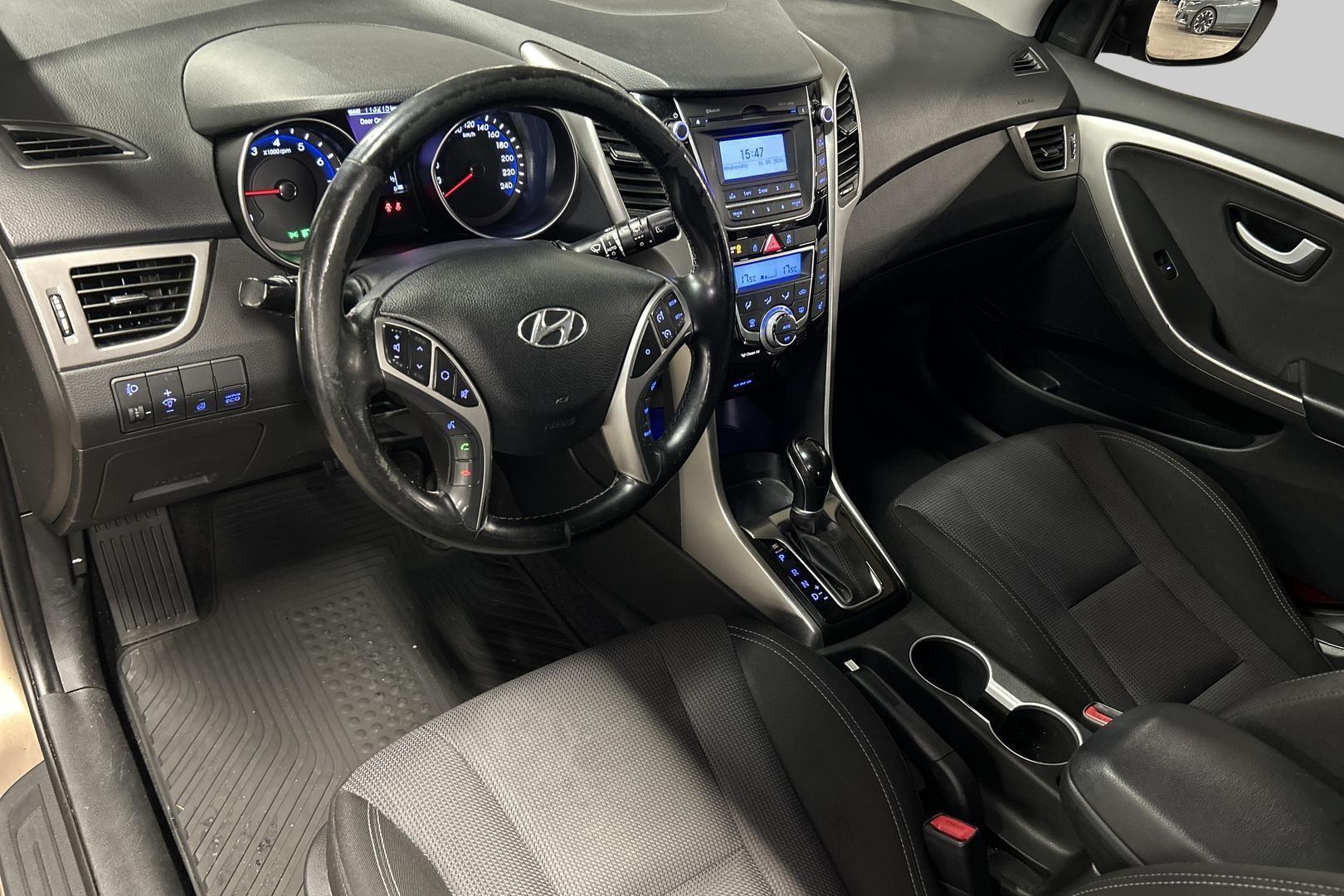 HYUNDAI i30 5d 9