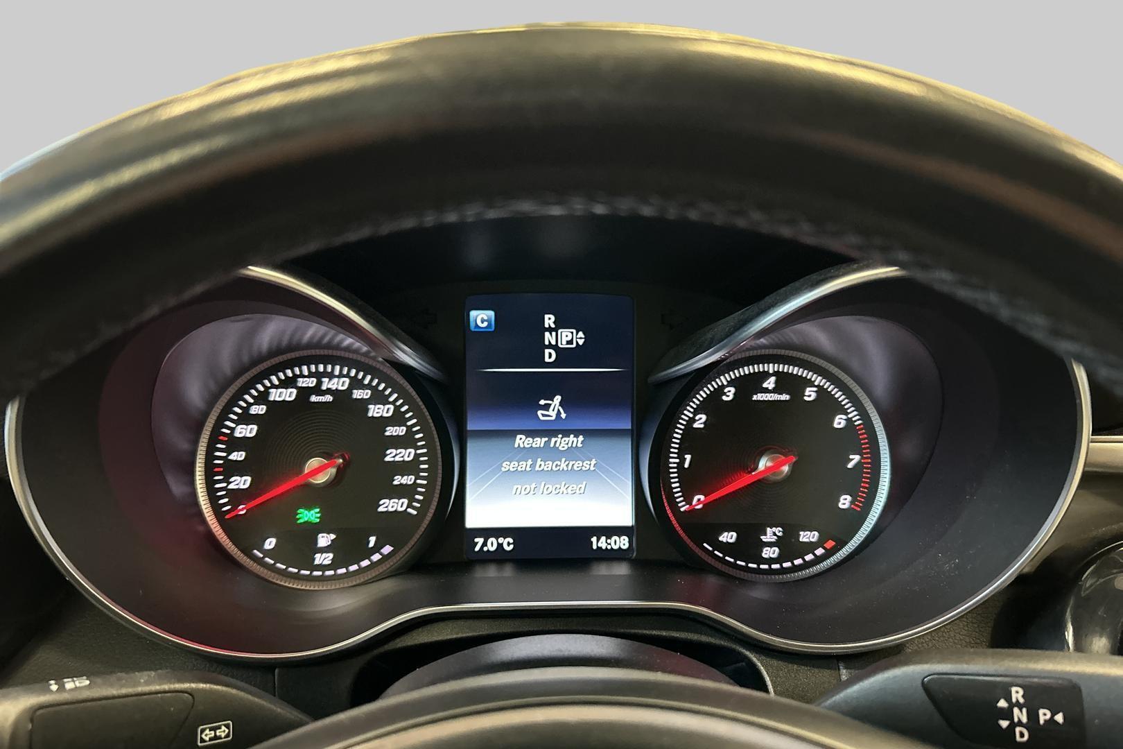 MERCEDES-BENZ C 2015