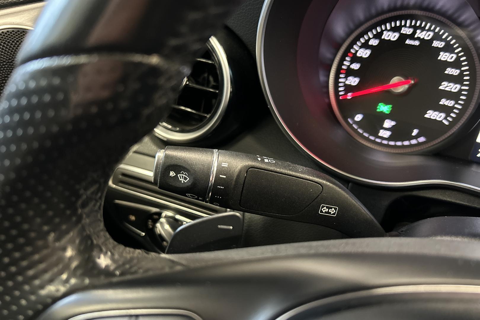 MERCEDES-BENZ C 2015