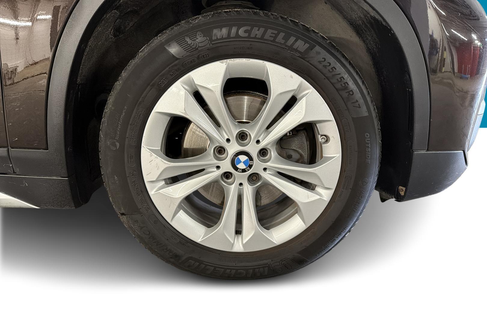 BMW X1 13