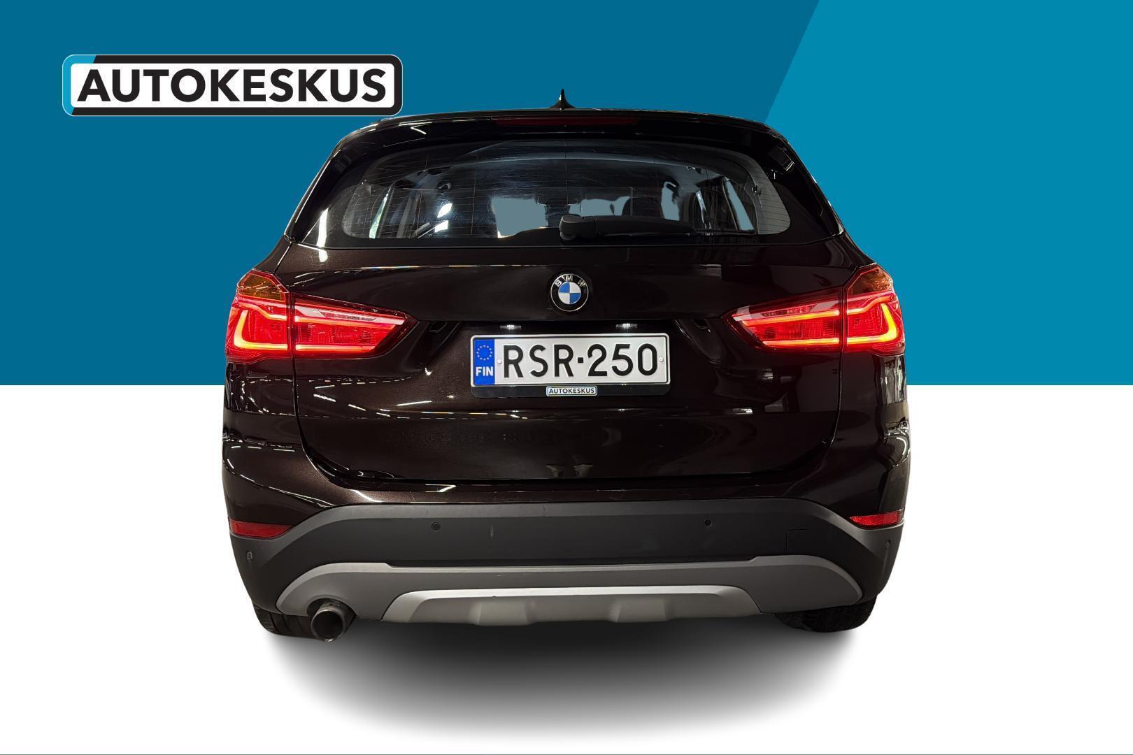 BMW X1 6