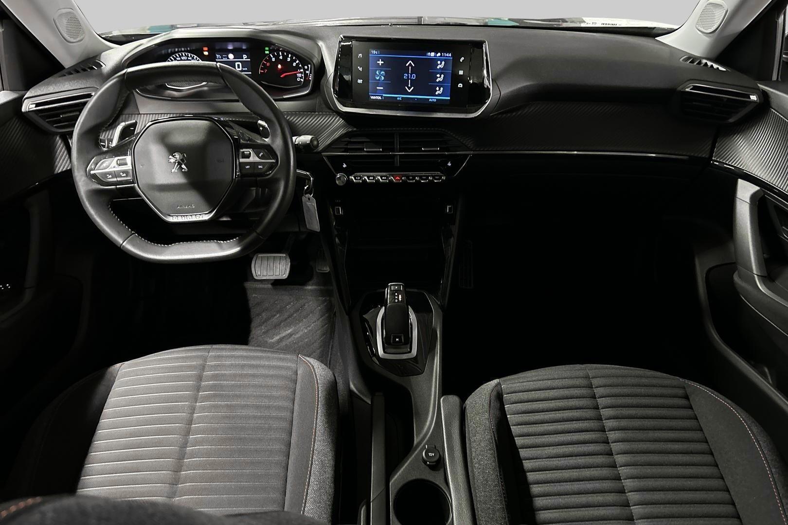 PEUGEOT 2008 2021