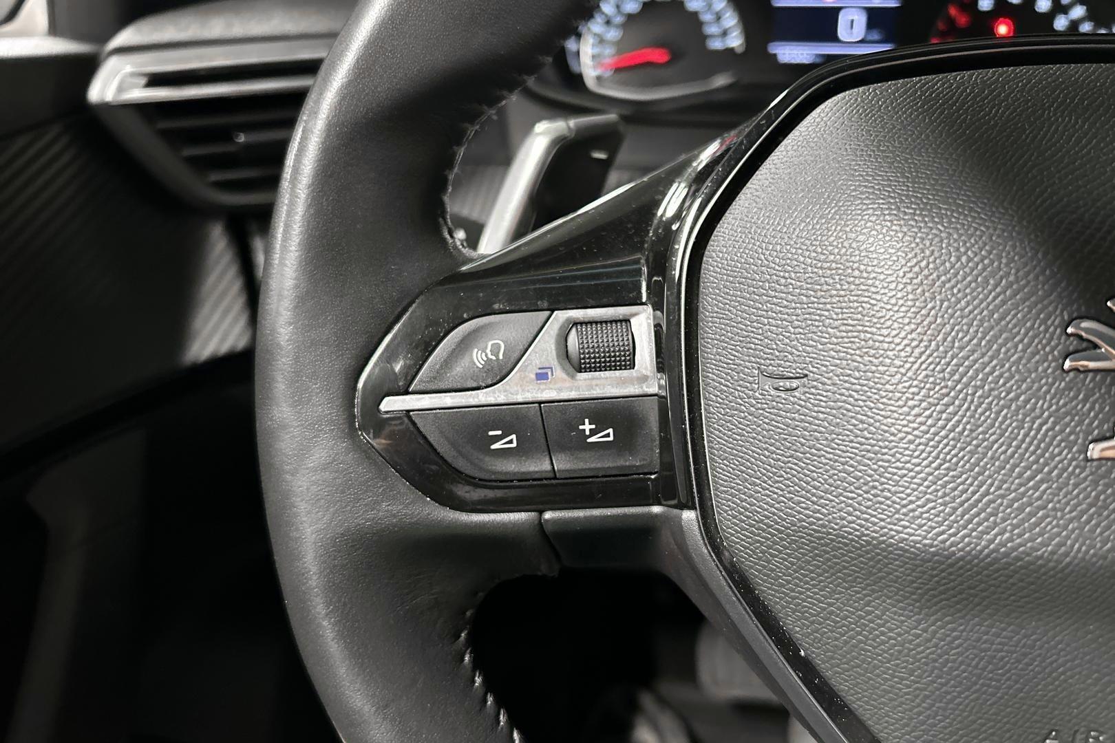 PEUGEOT 2008 2021