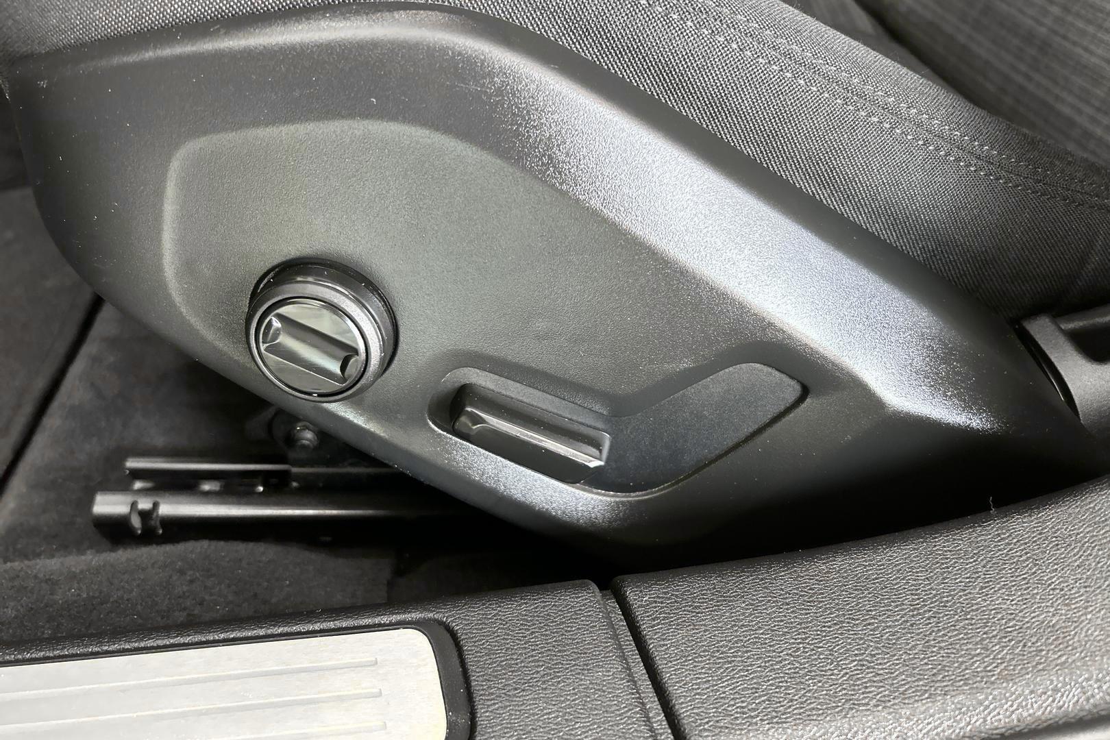 VOLVO V60 2023