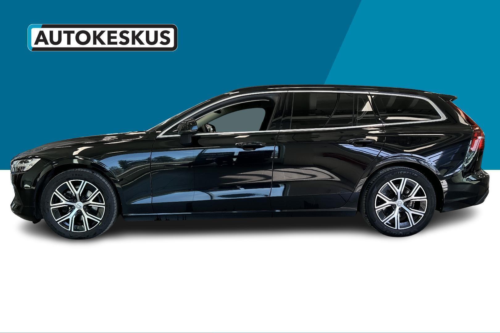 VOLVO V60 2023