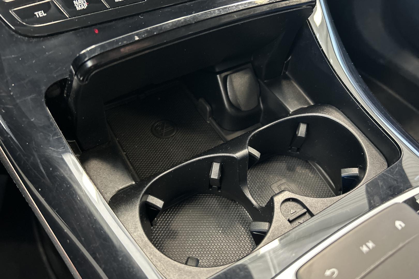 MERCEDES-BENZ EQC 2020