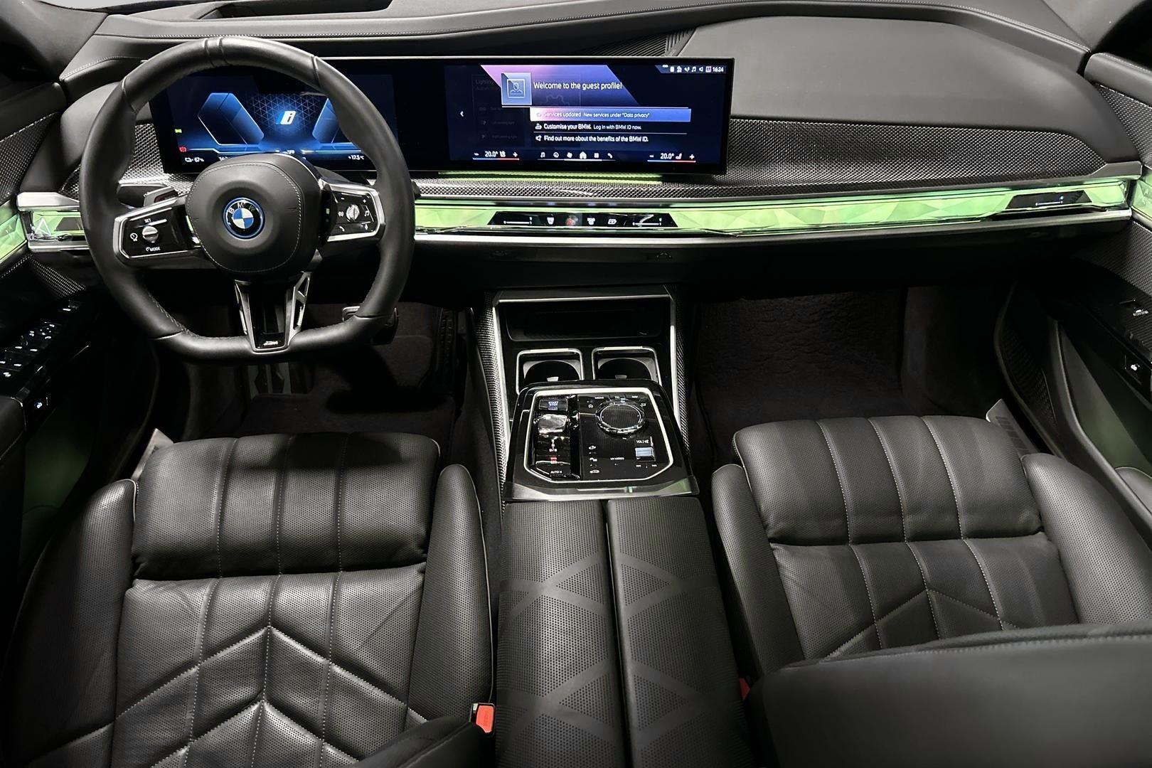 BMW i7 2025