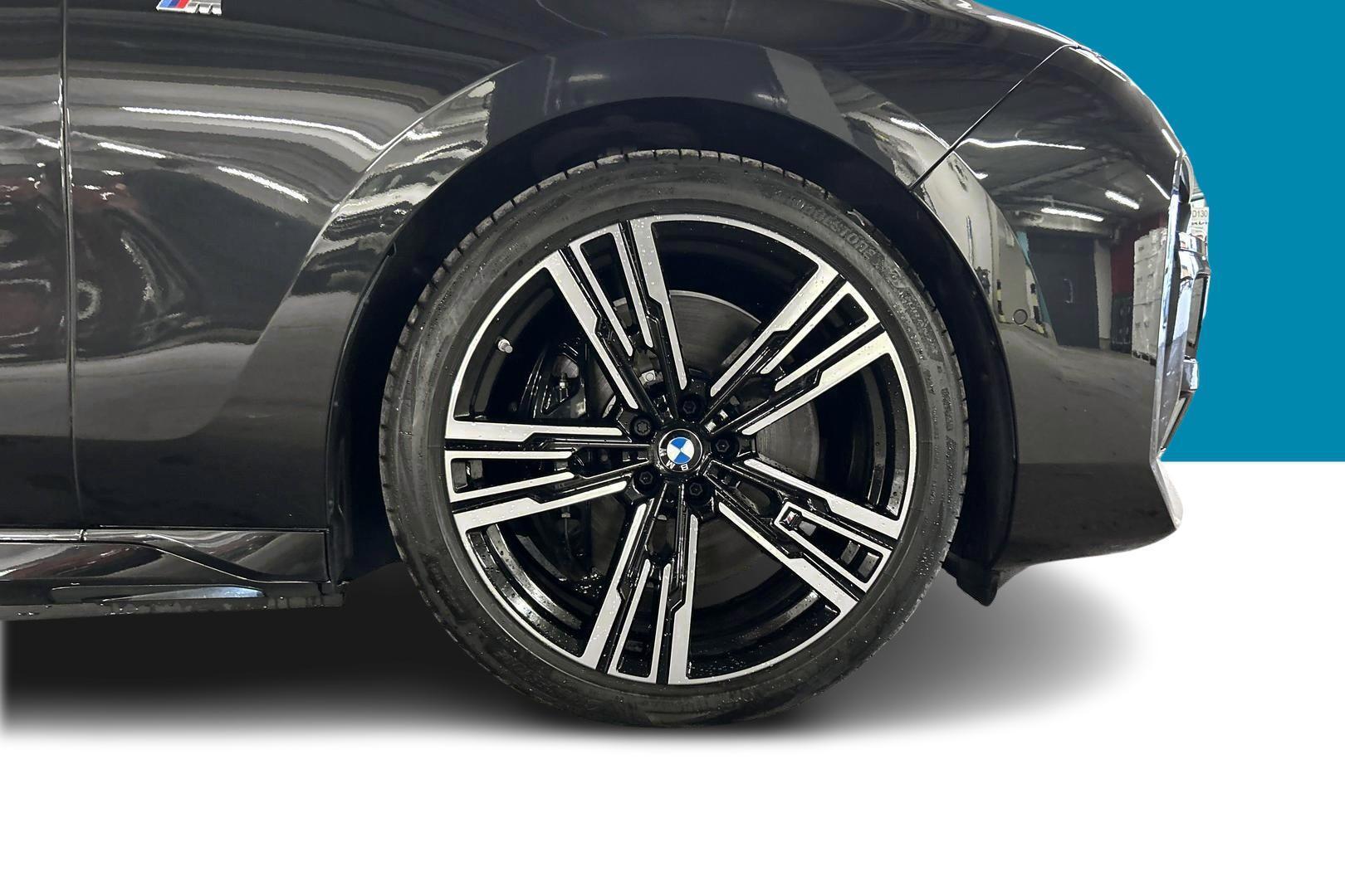BMW i7 2025