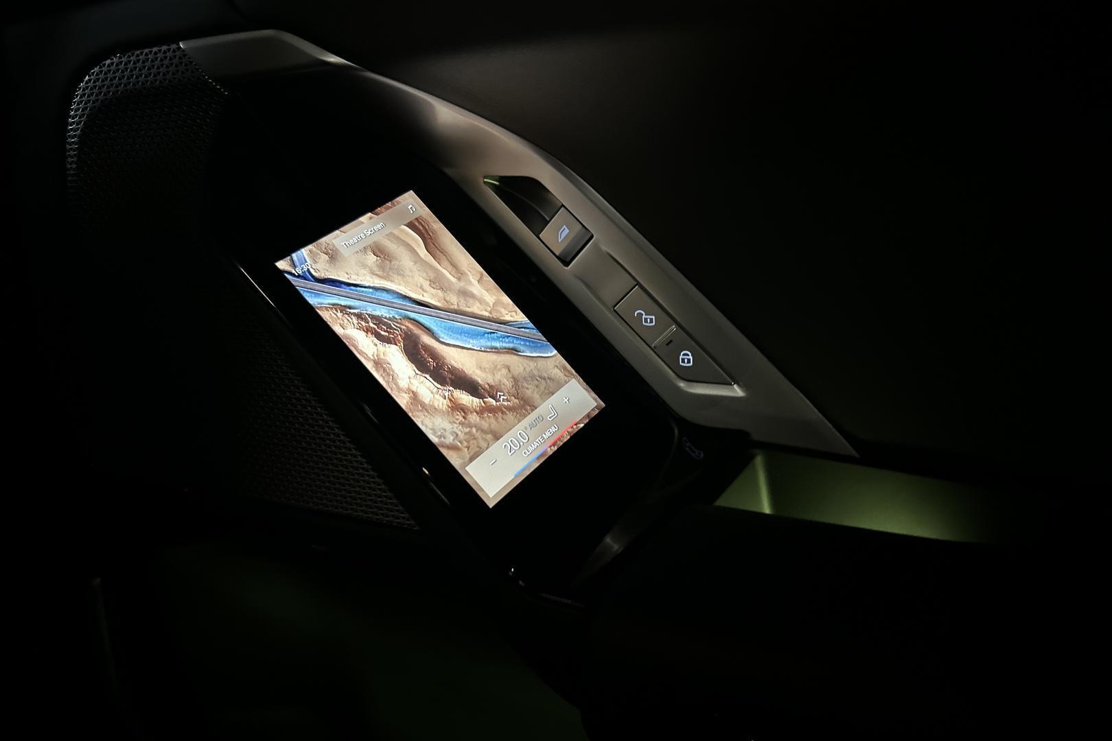 BMW i7 2025