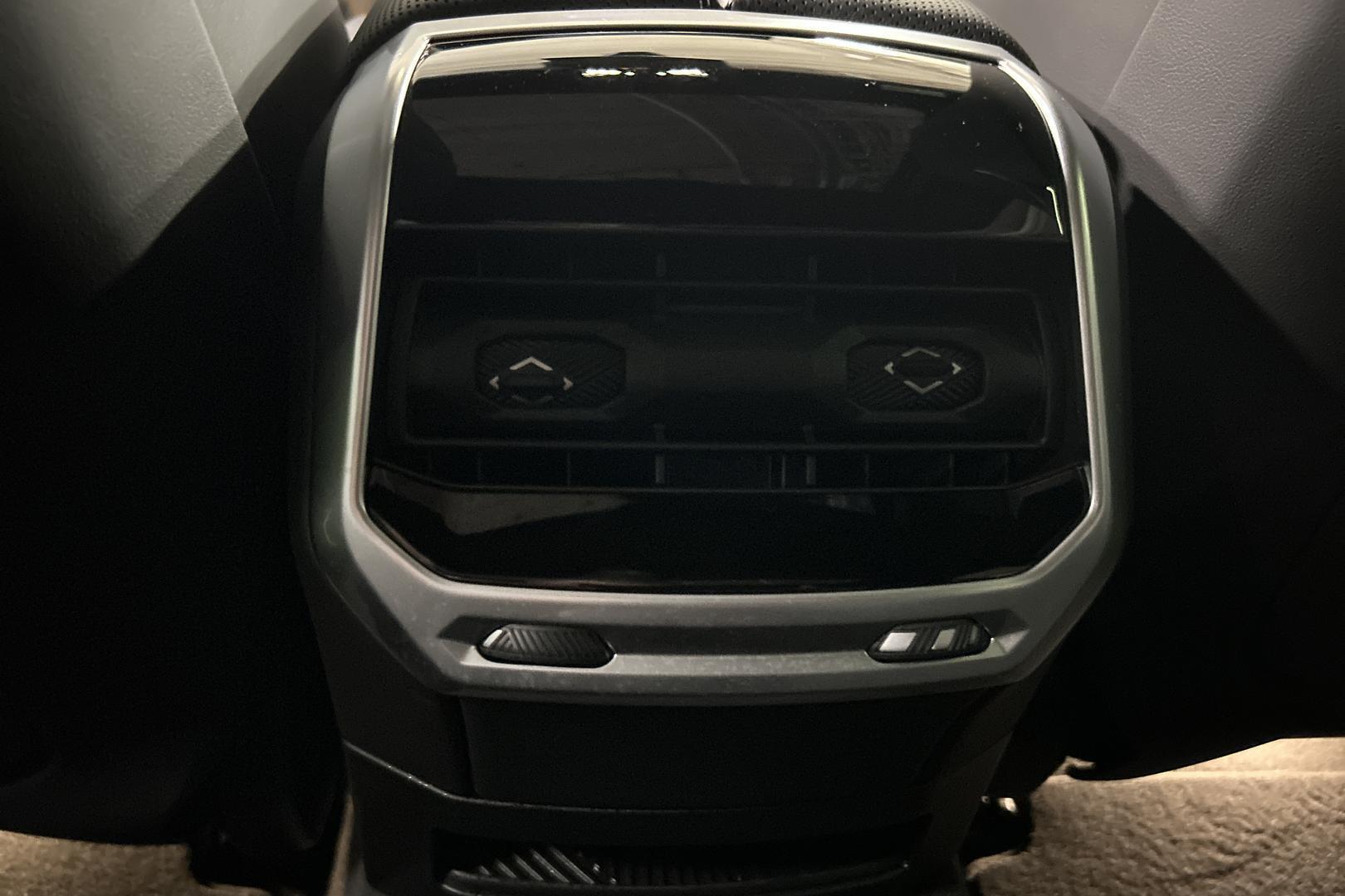 BMW i7 2025