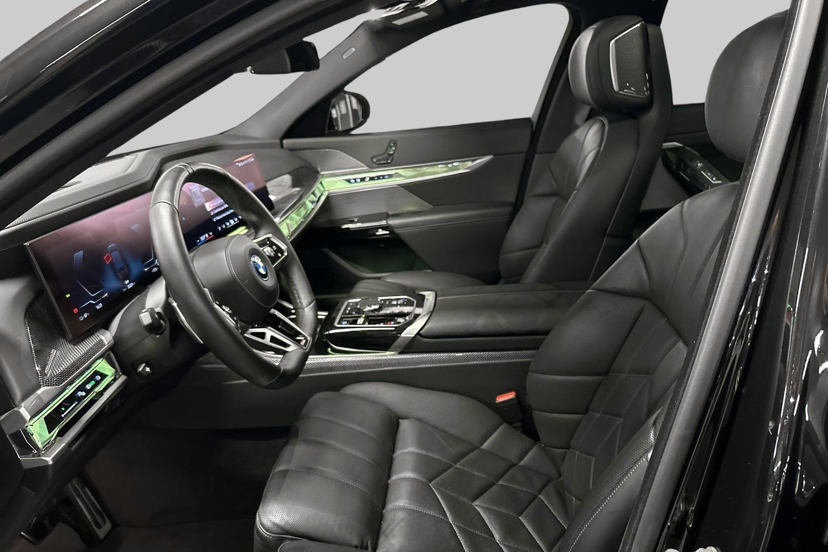 BMW i7 2025