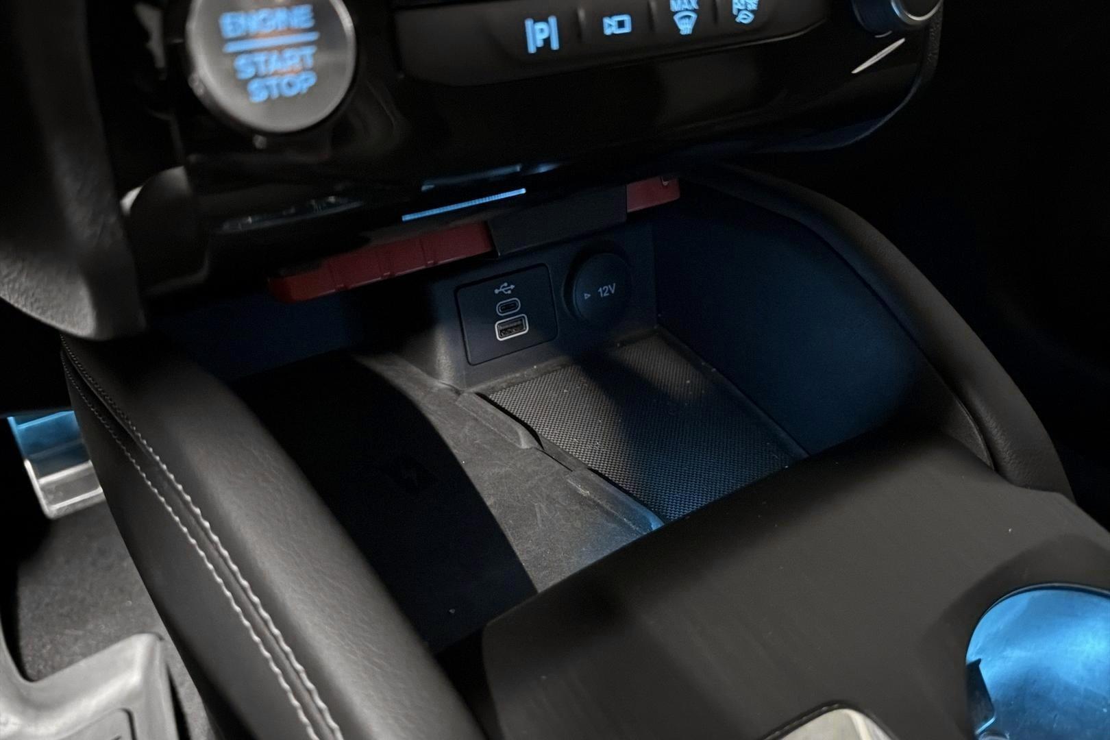 FORD Kuga 33