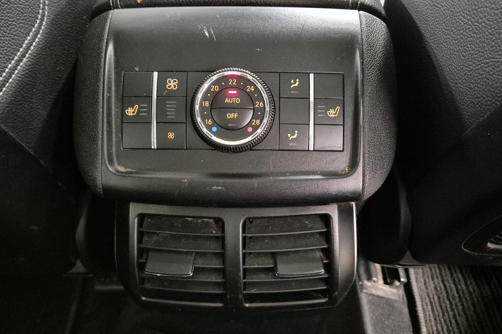 MERCEDES-BENZ R 2008