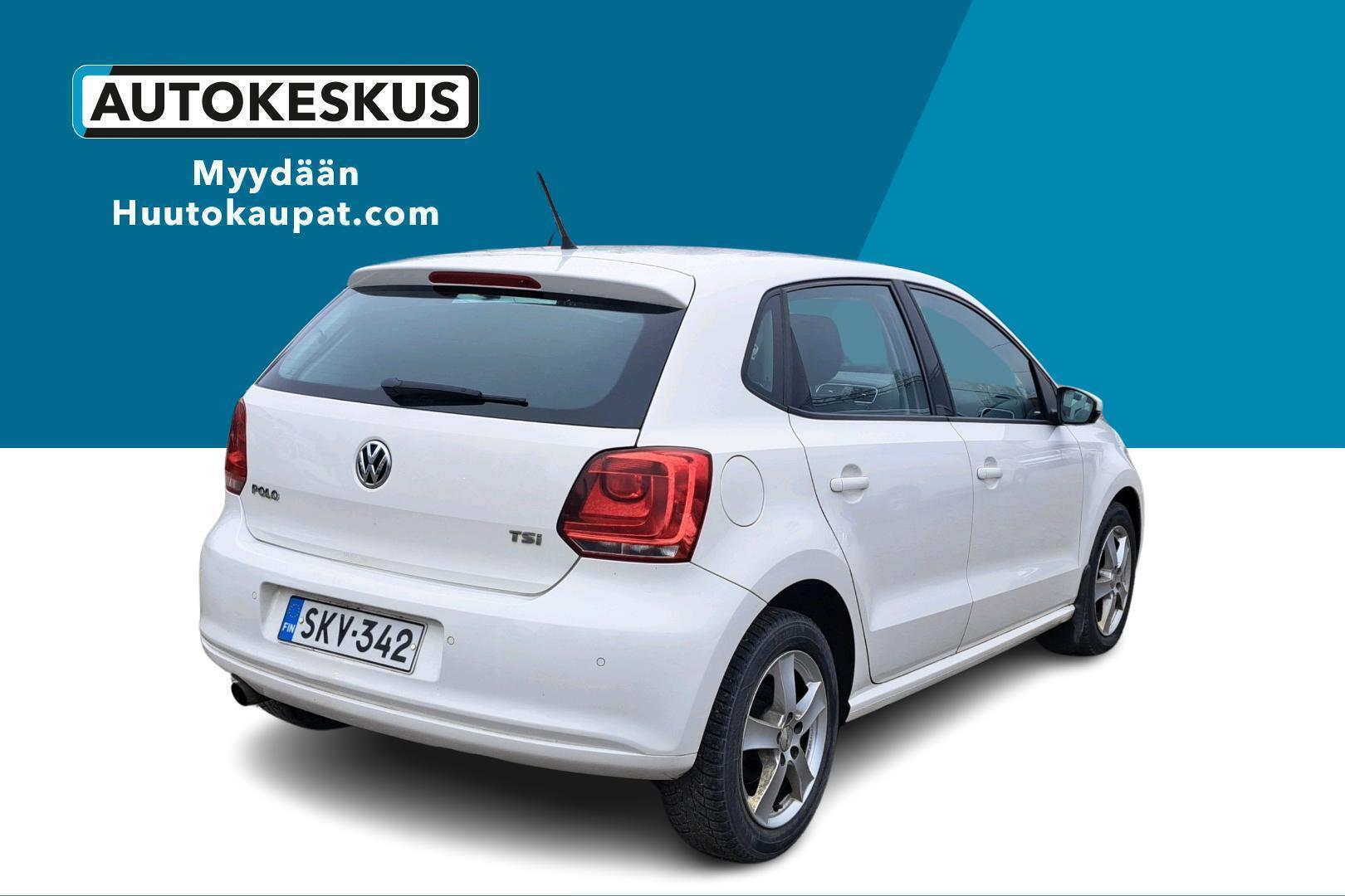 VOLKSWAGEN Polo 2013