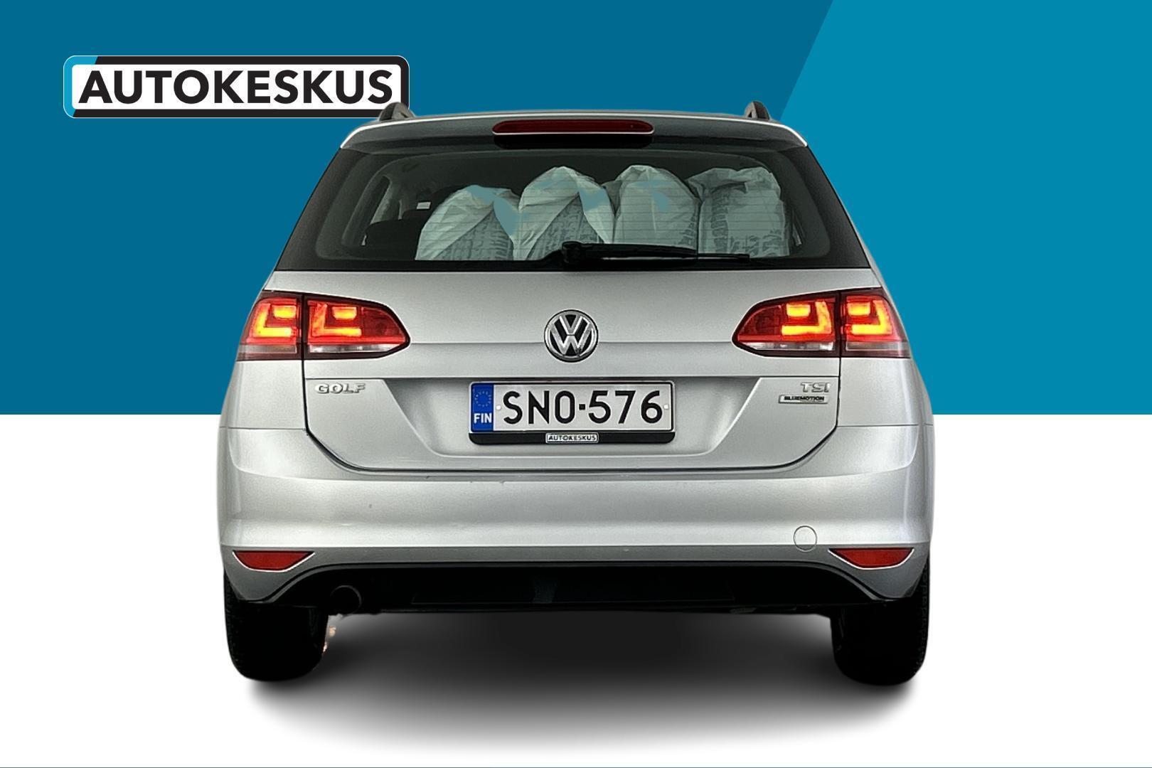 VOLKSWAGEN Golf 2016