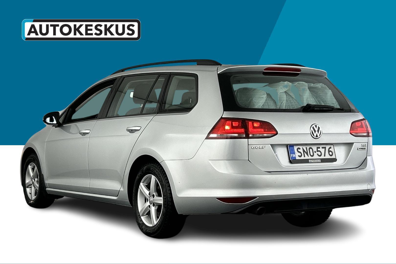 VOLKSWAGEN Golf 2016