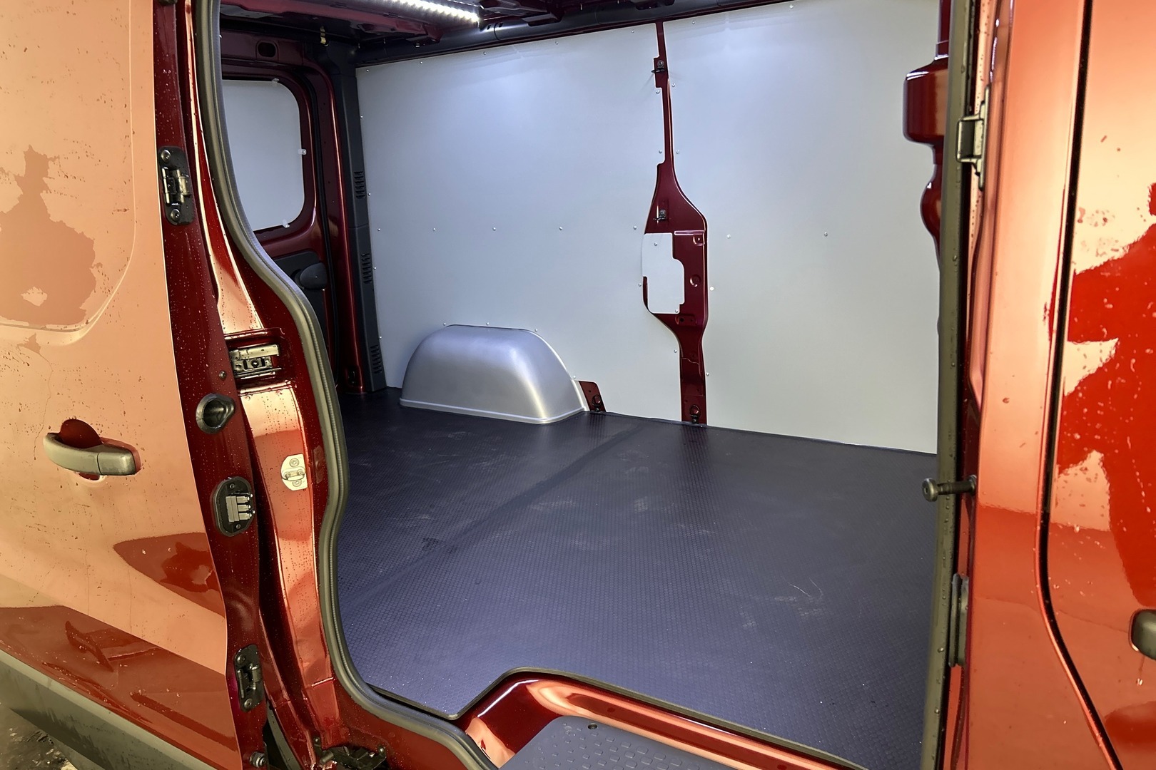 NISSAN Primastar 2025