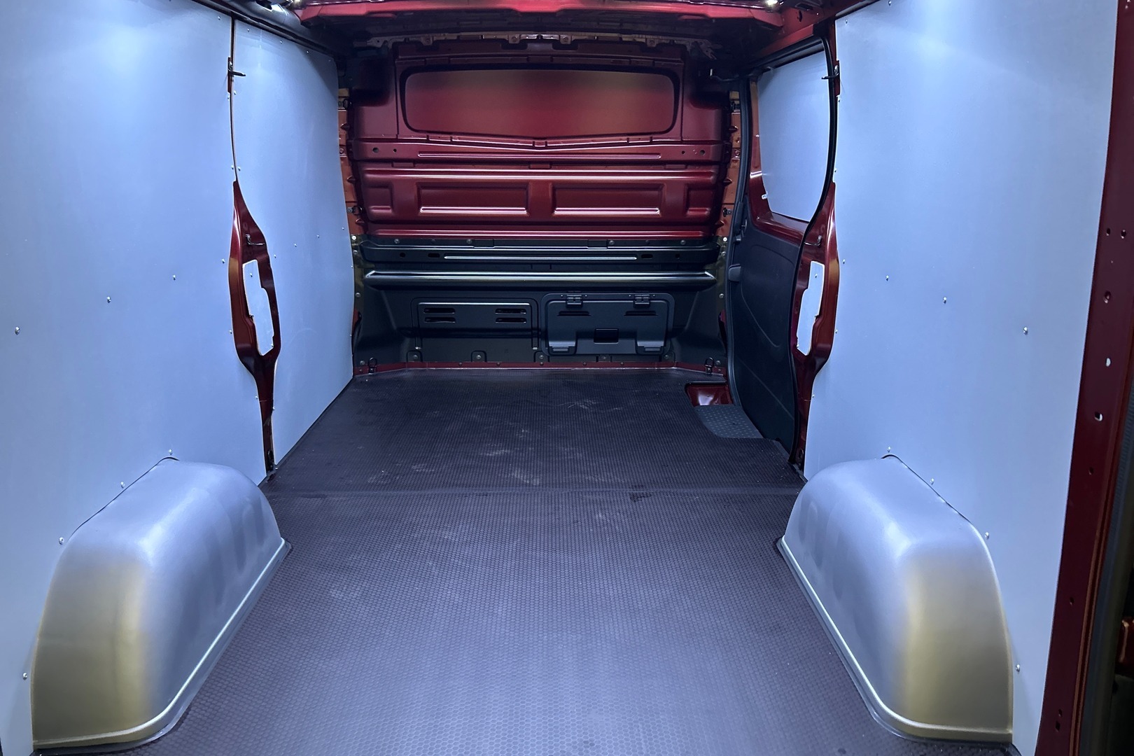 NISSAN Primastar 2025