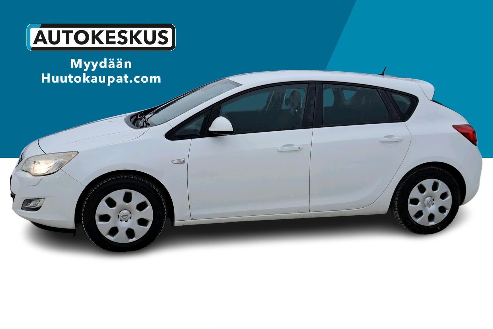OPEL Astra 2011