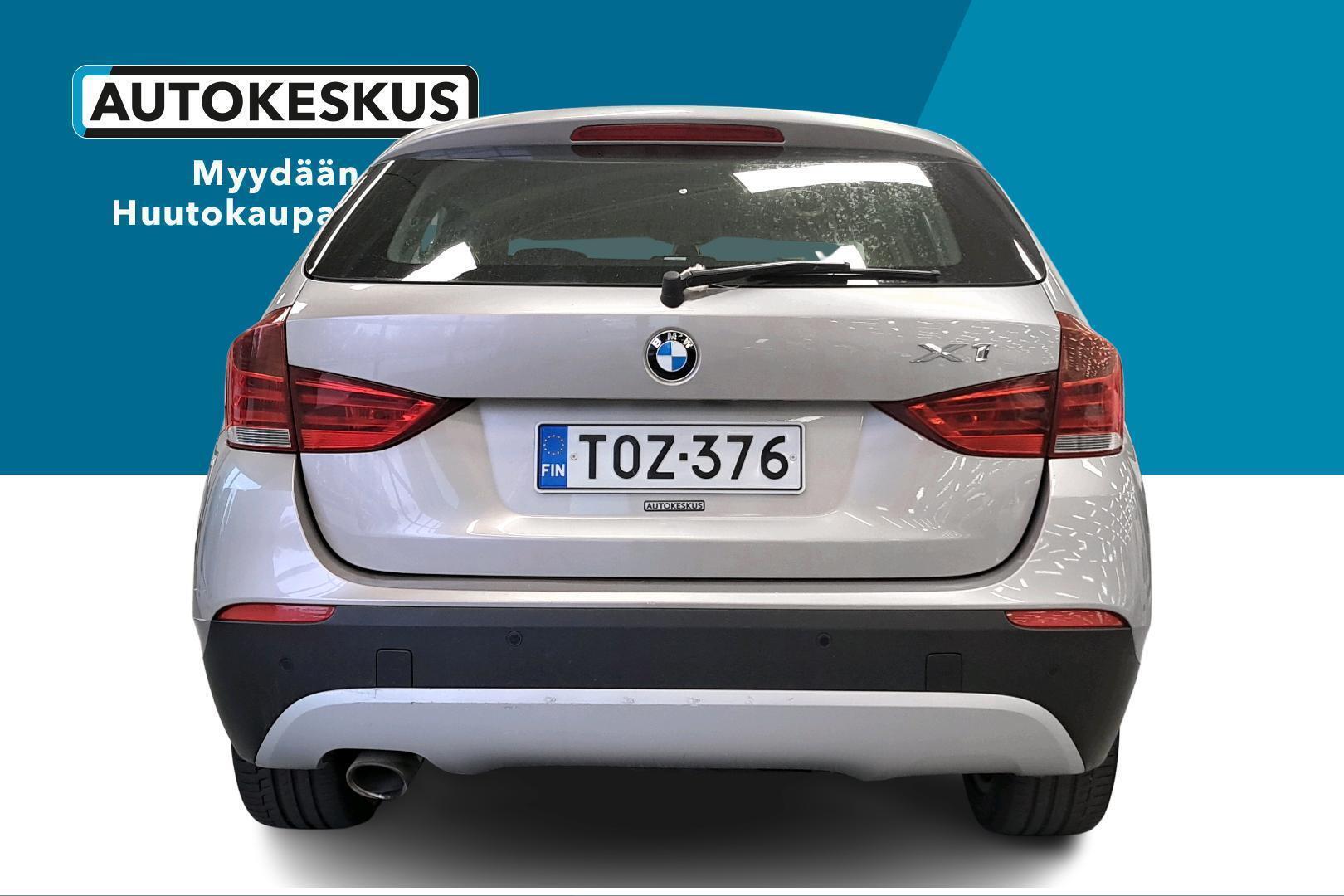 BMW X1 2011