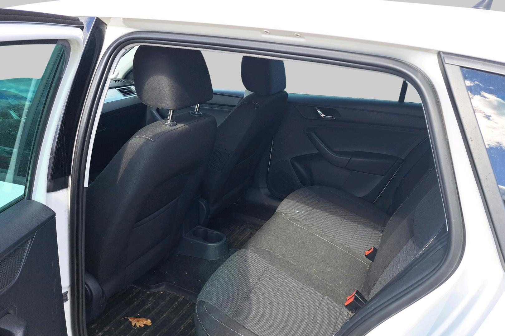 SKODA Rapid 2015