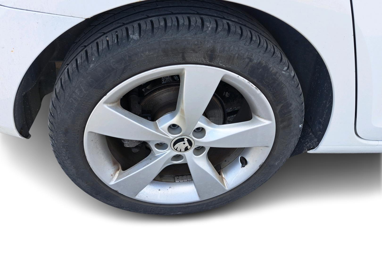 SKODA Rapid 2015
