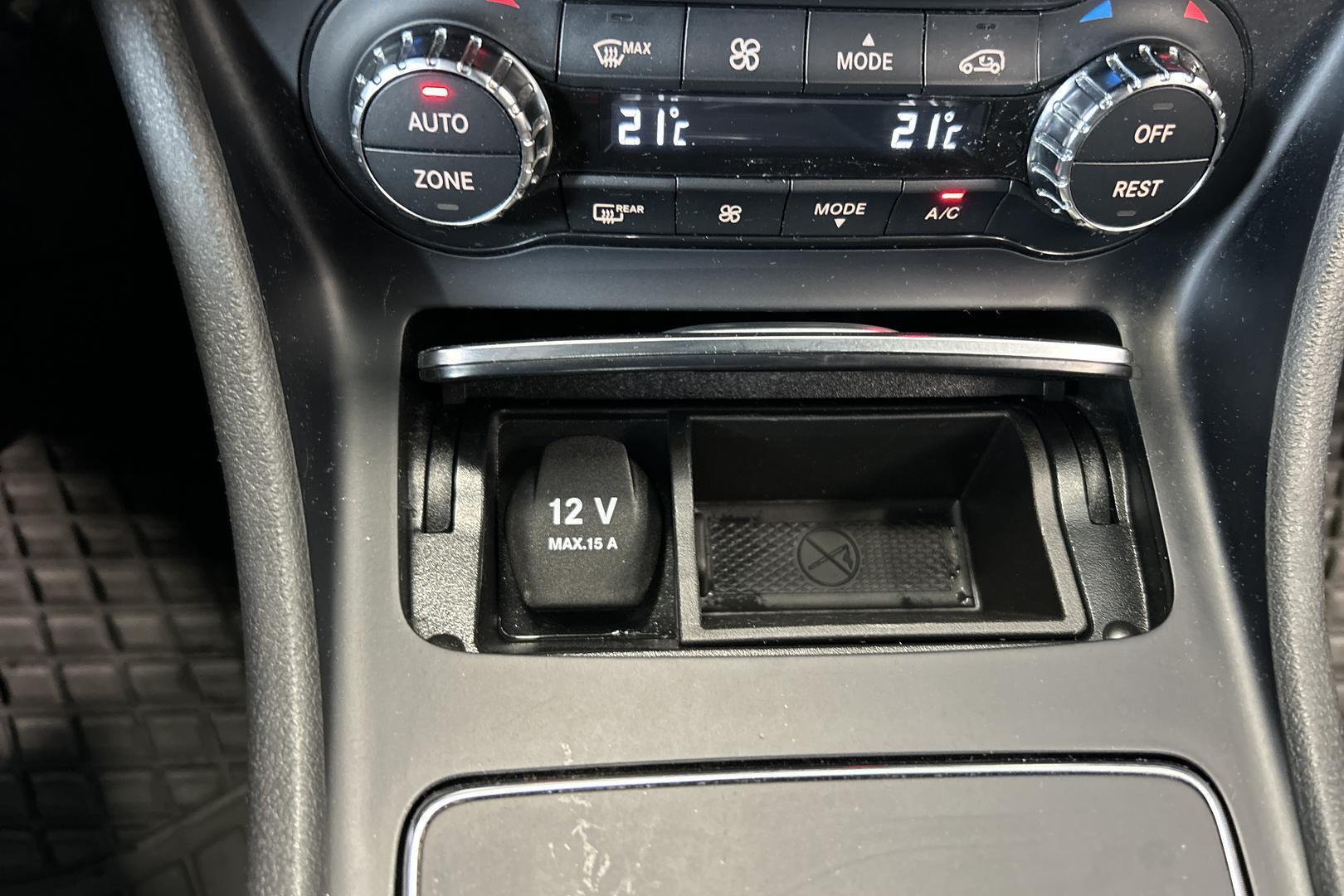 MERCEDES-BENZ A 2017