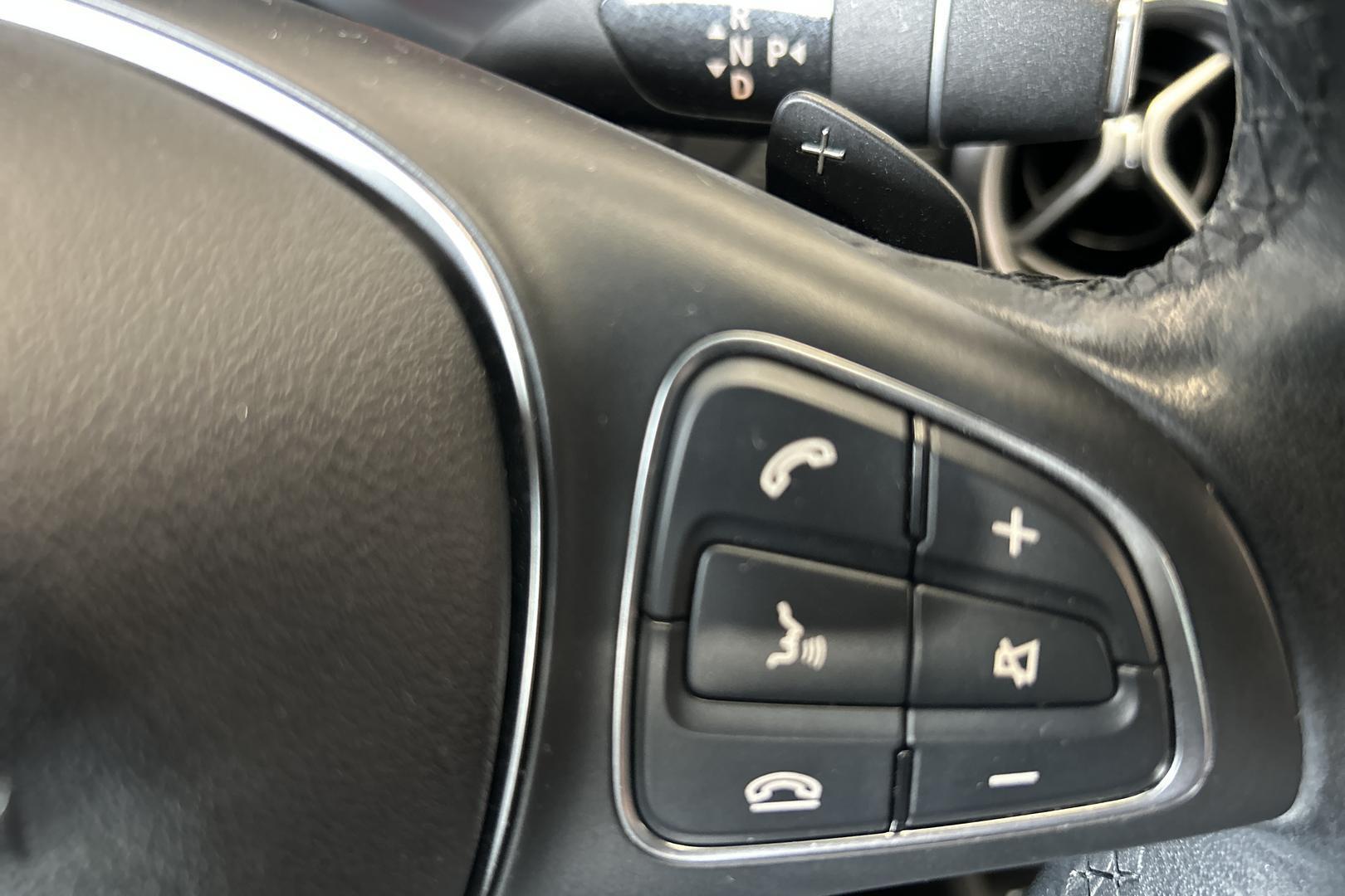 MERCEDES-BENZ A 2017