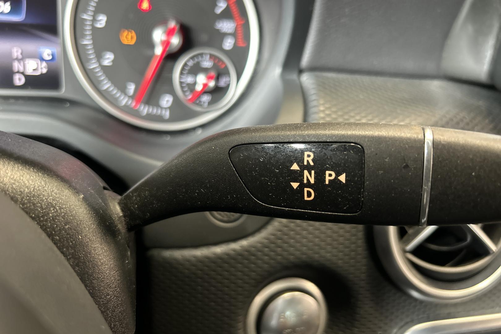 MERCEDES-BENZ A 2017