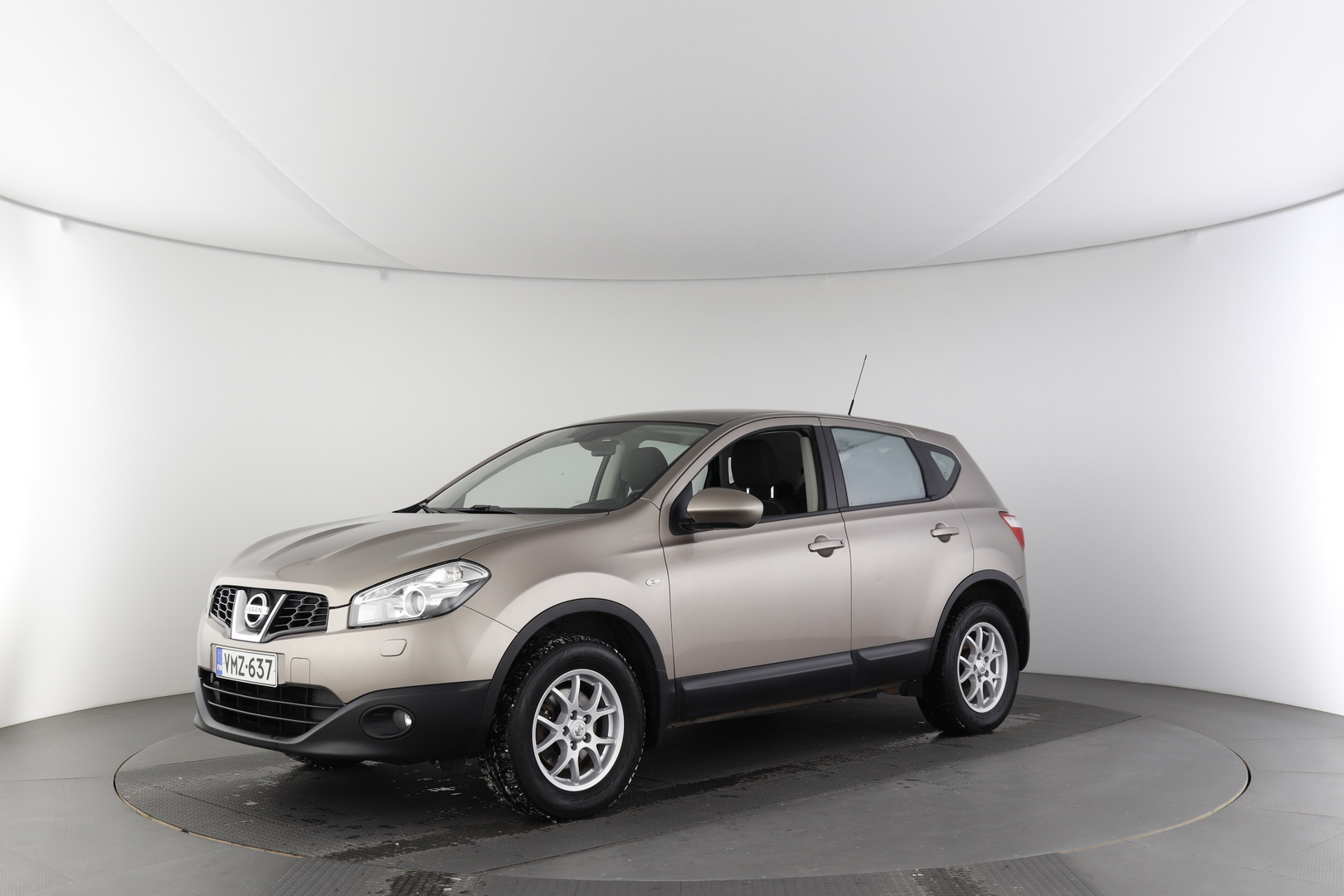 NISSAN Qashqai 2013