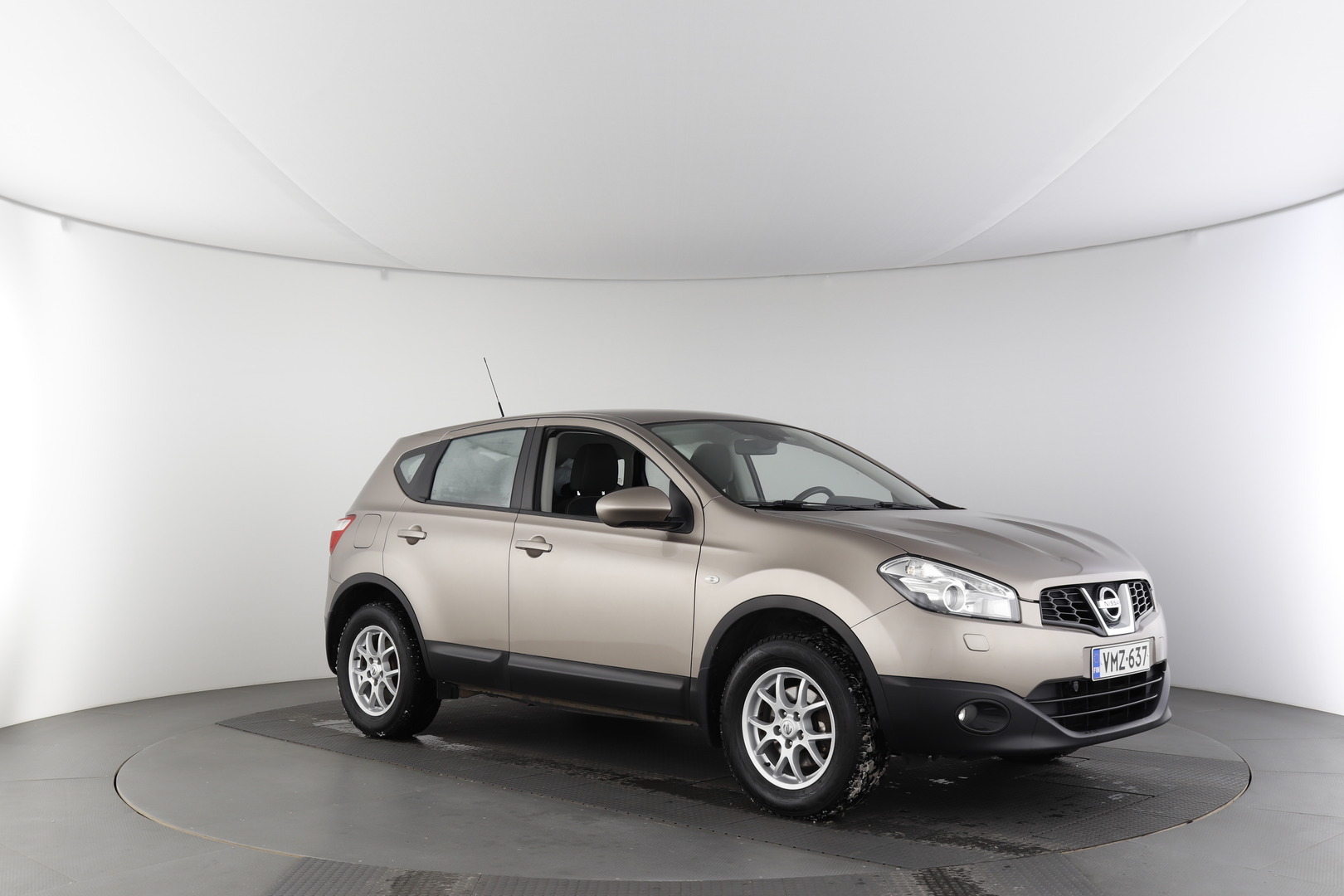 NISSAN Qashqai 2013