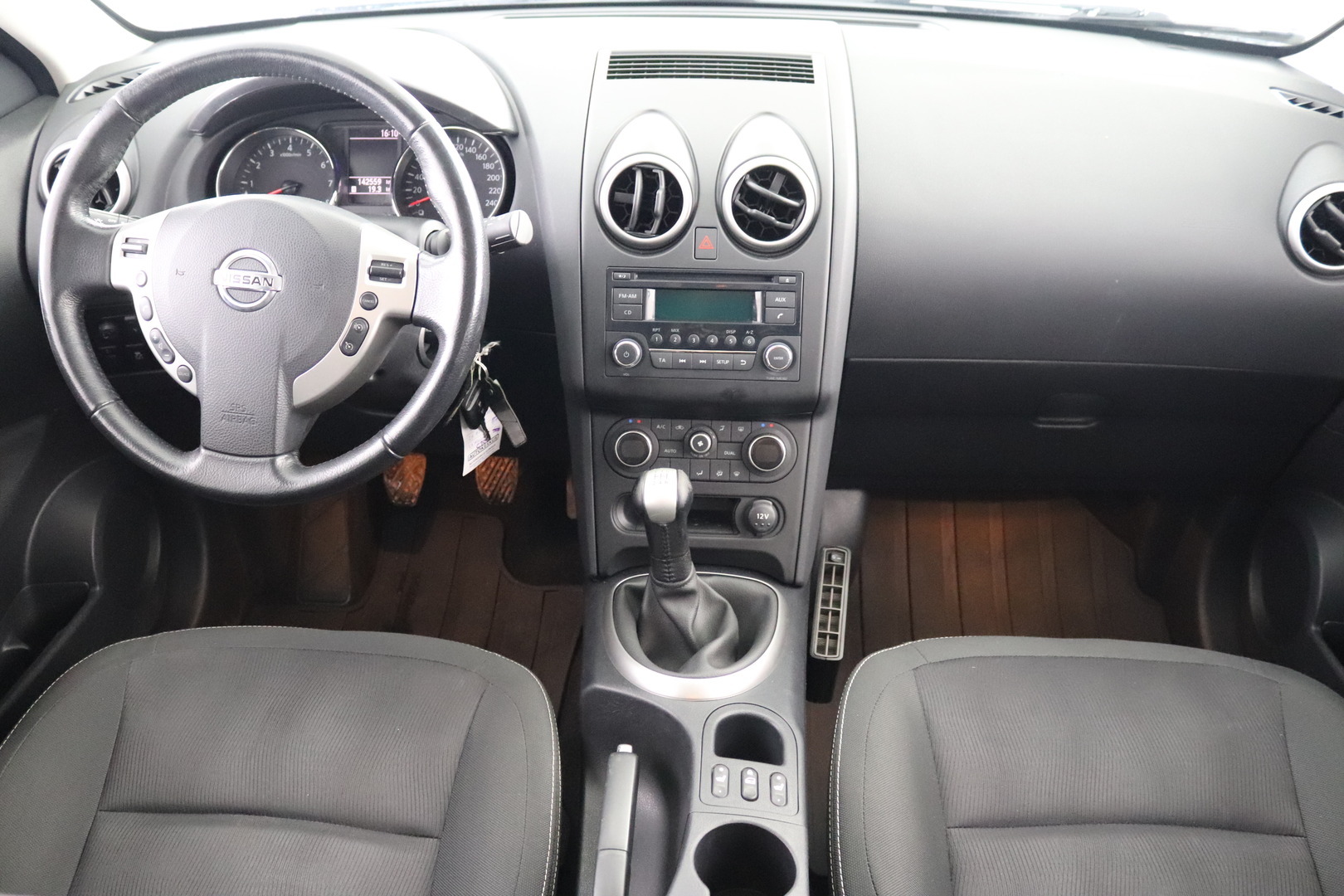 NISSAN Qashqai 2013