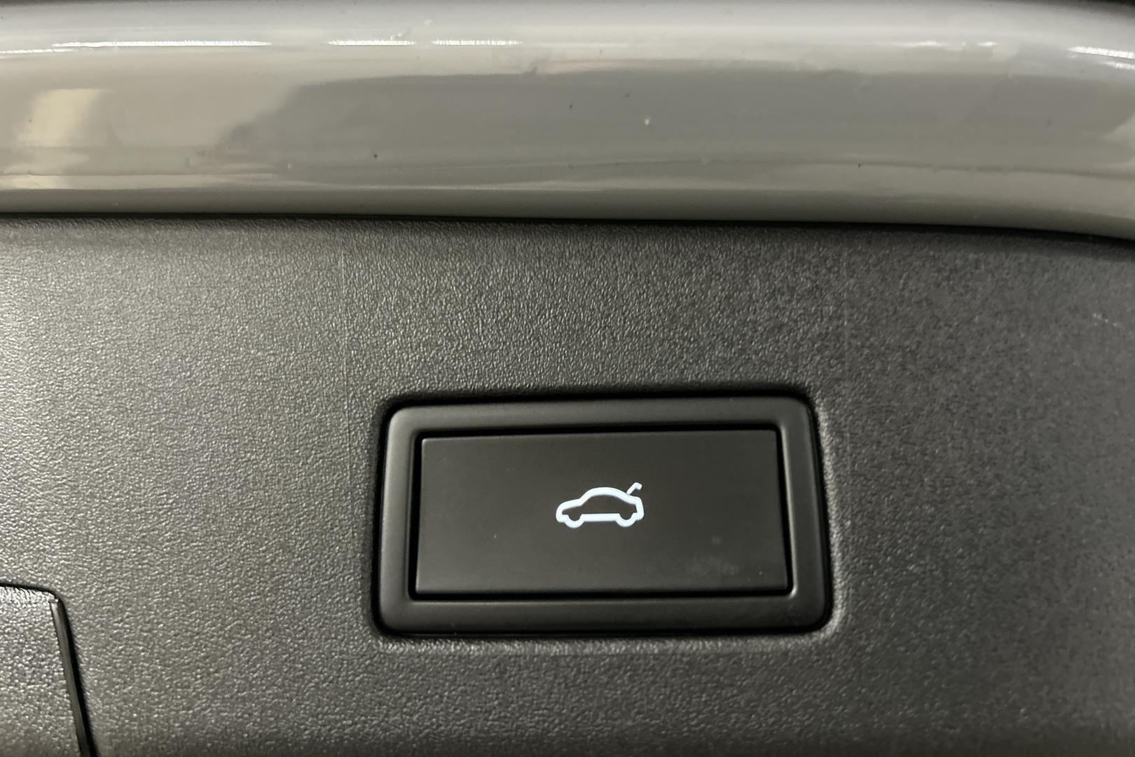 VOLKSWAGEN ID.4 33