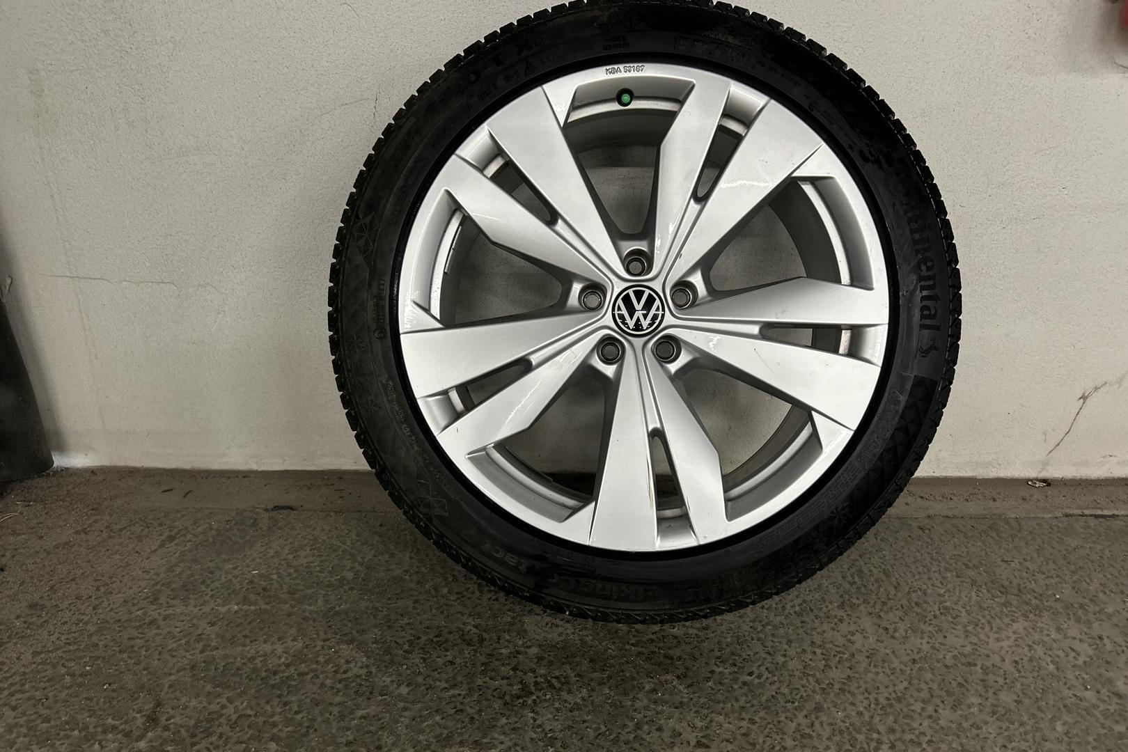 VOLKSWAGEN ID.4 34