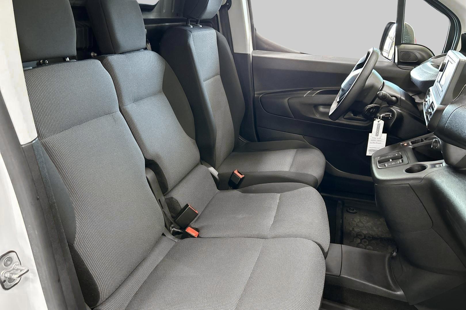 PEUGEOT e-Partner 2023