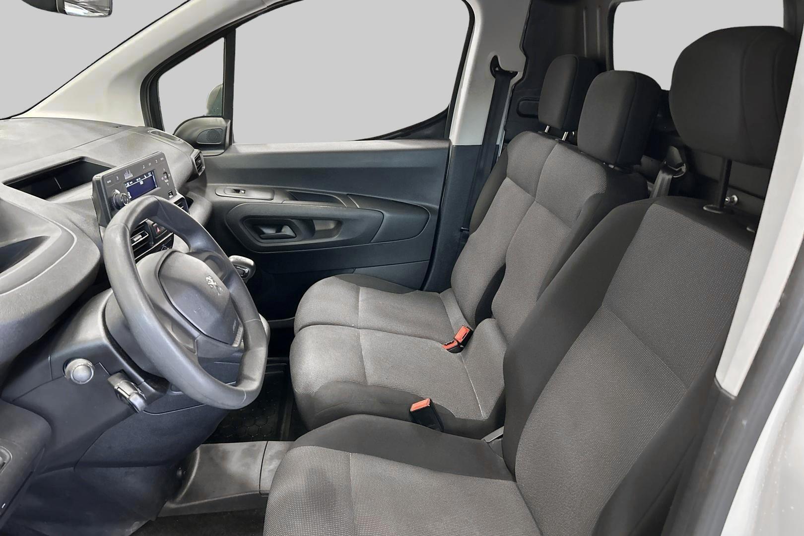 PEUGEOT Partner 2023
