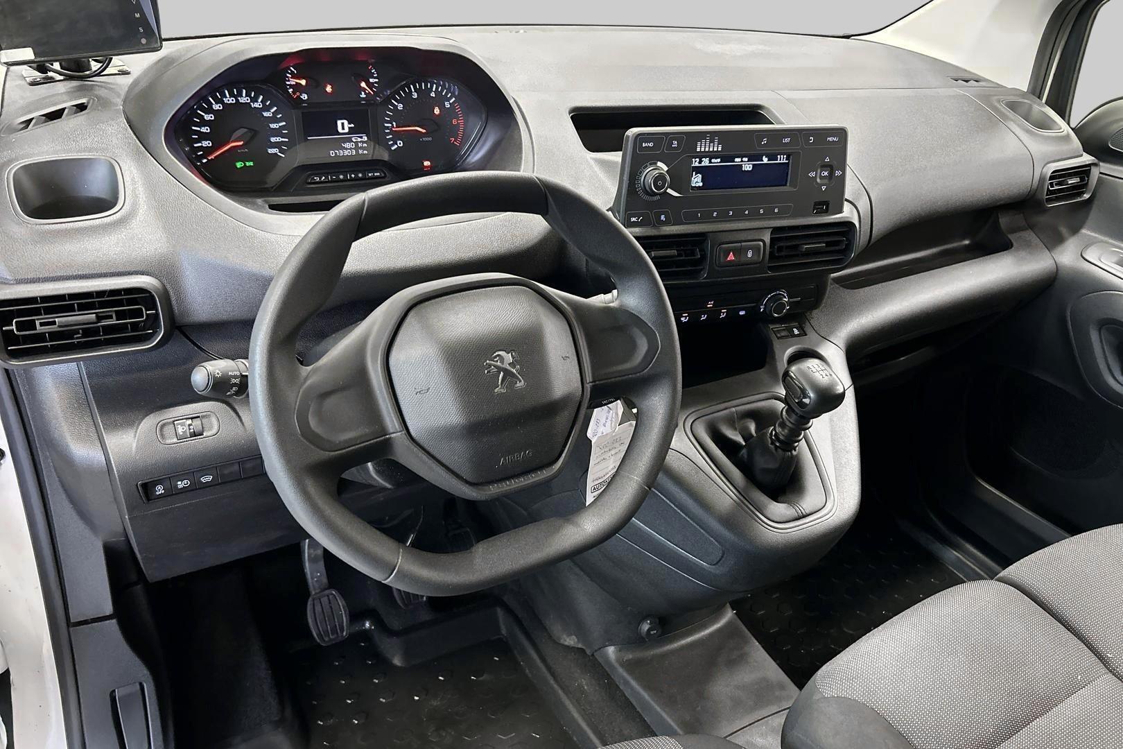 PEUGEOT Partner 2023