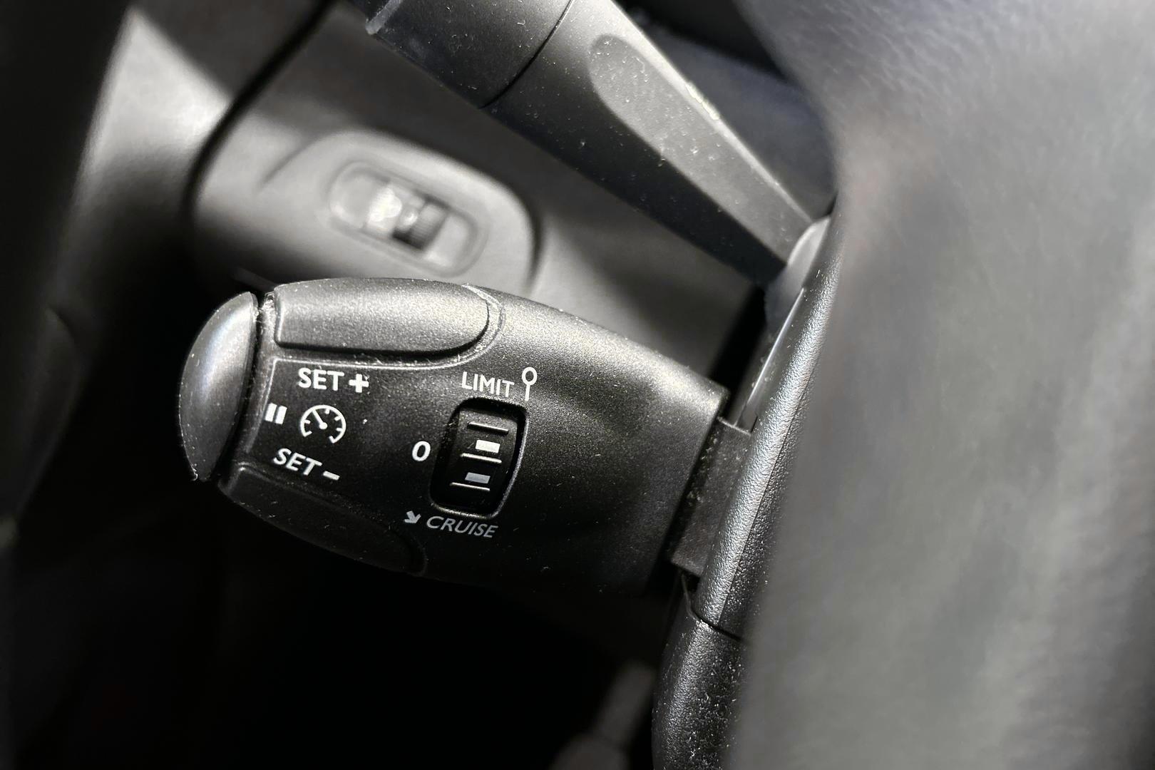 PEUGEOT Partner 2023