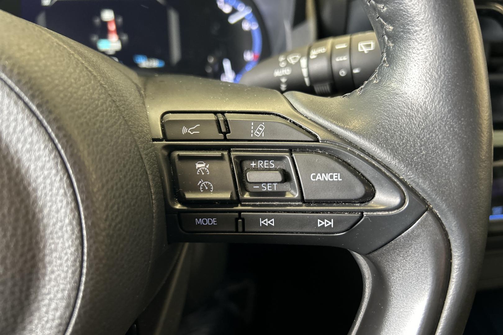 TOYOTA Yaris Cross 2022