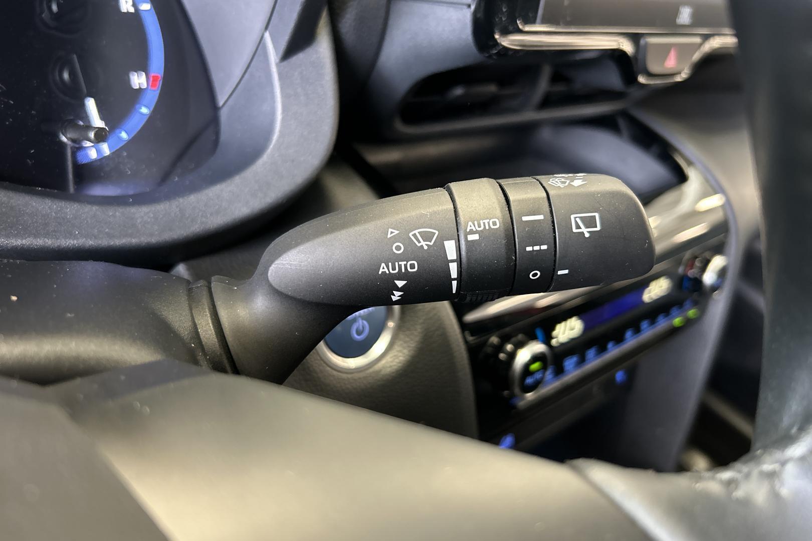 TOYOTA Yaris Cross 2022