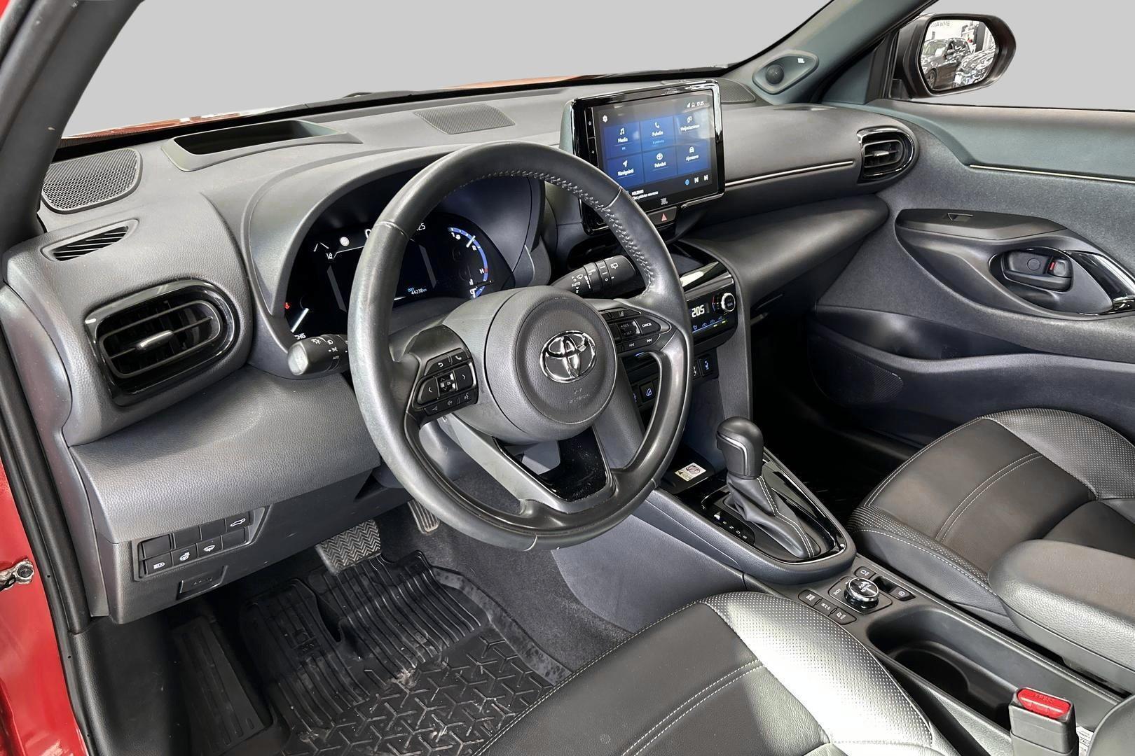 TOYOTA Yaris Cross 2022