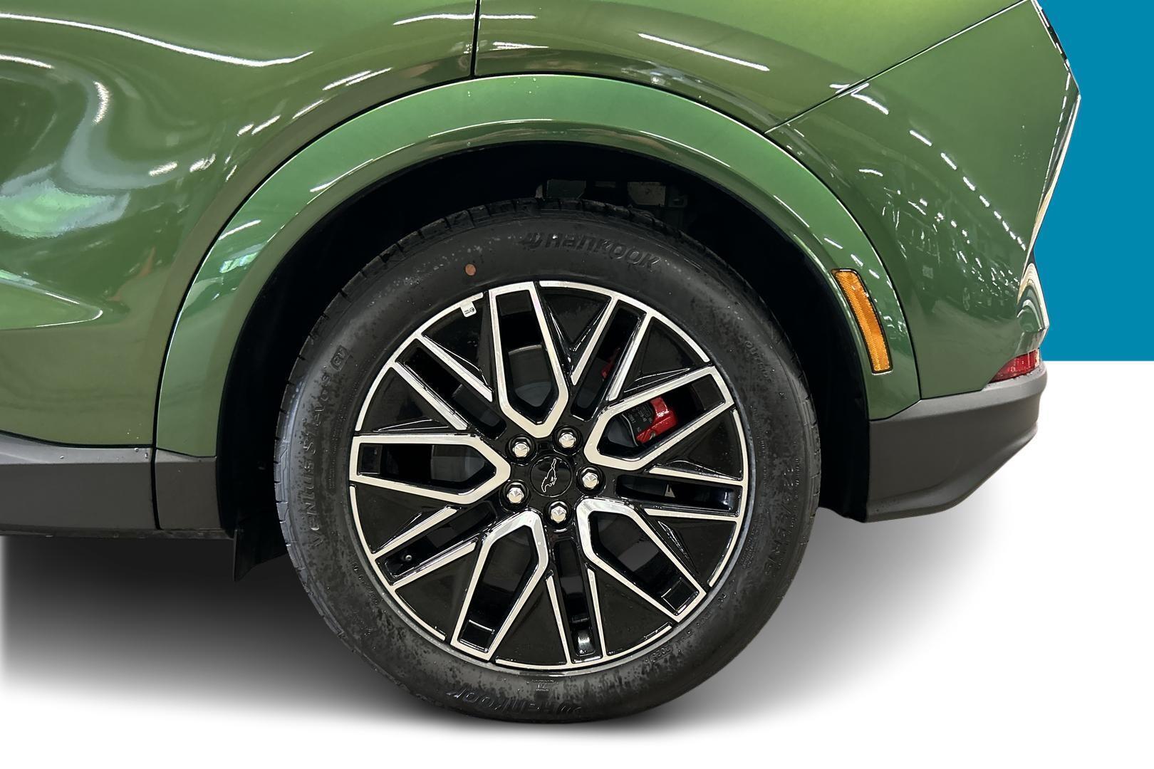 FORD Mustang Mach-E 2026