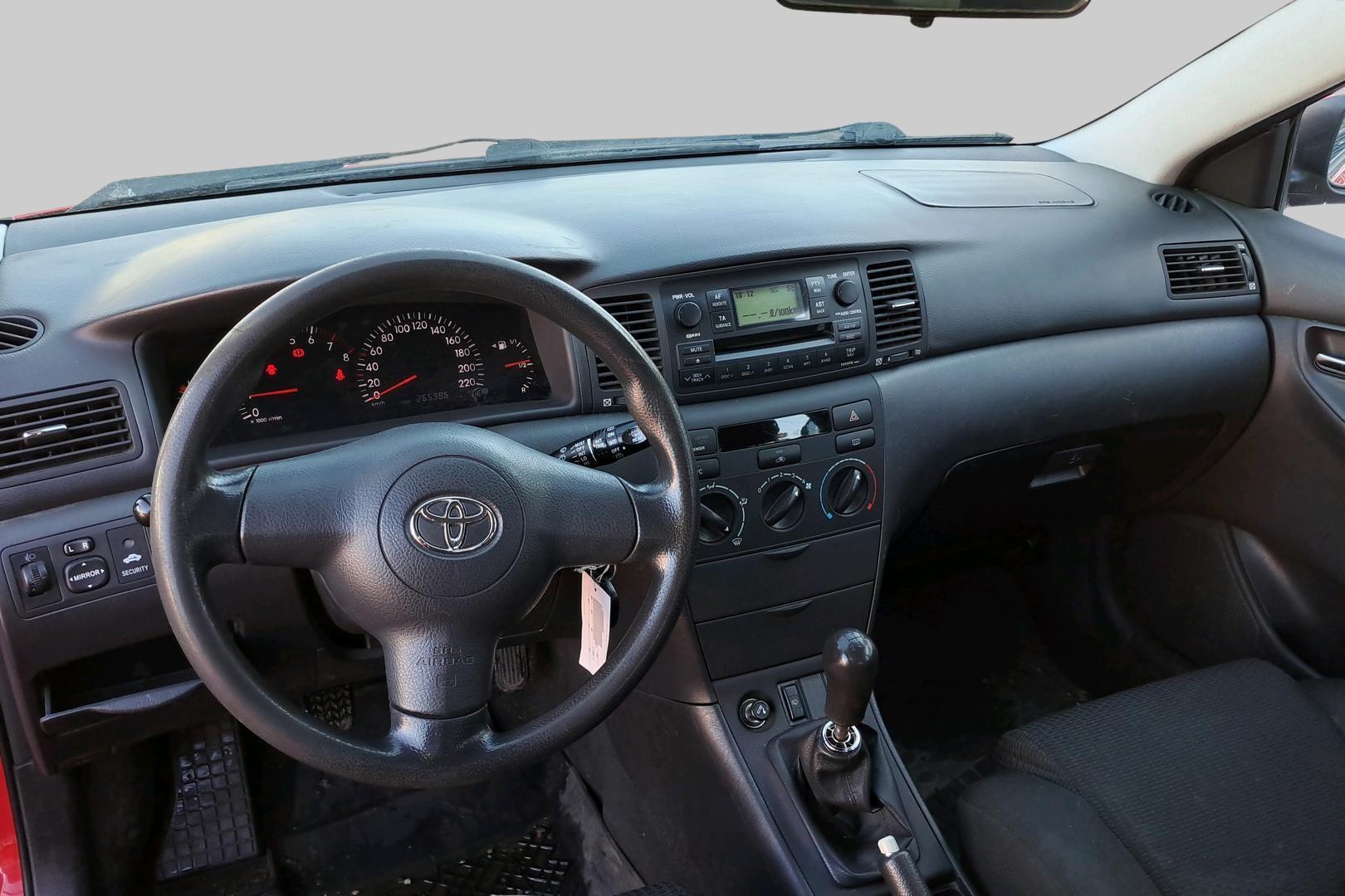 TOYOTA Corolla 2005