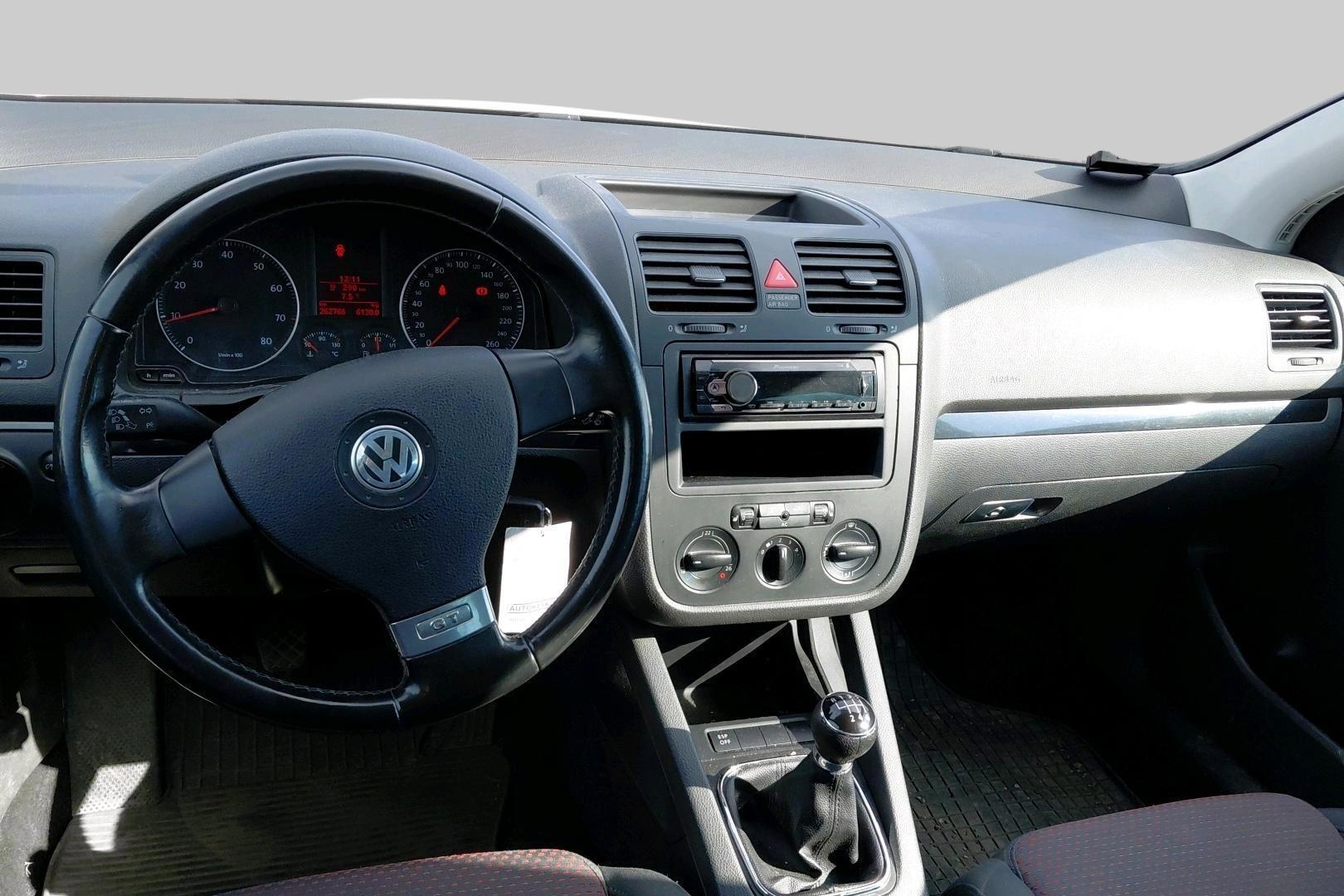 VOLKSWAGEN Golf 2008