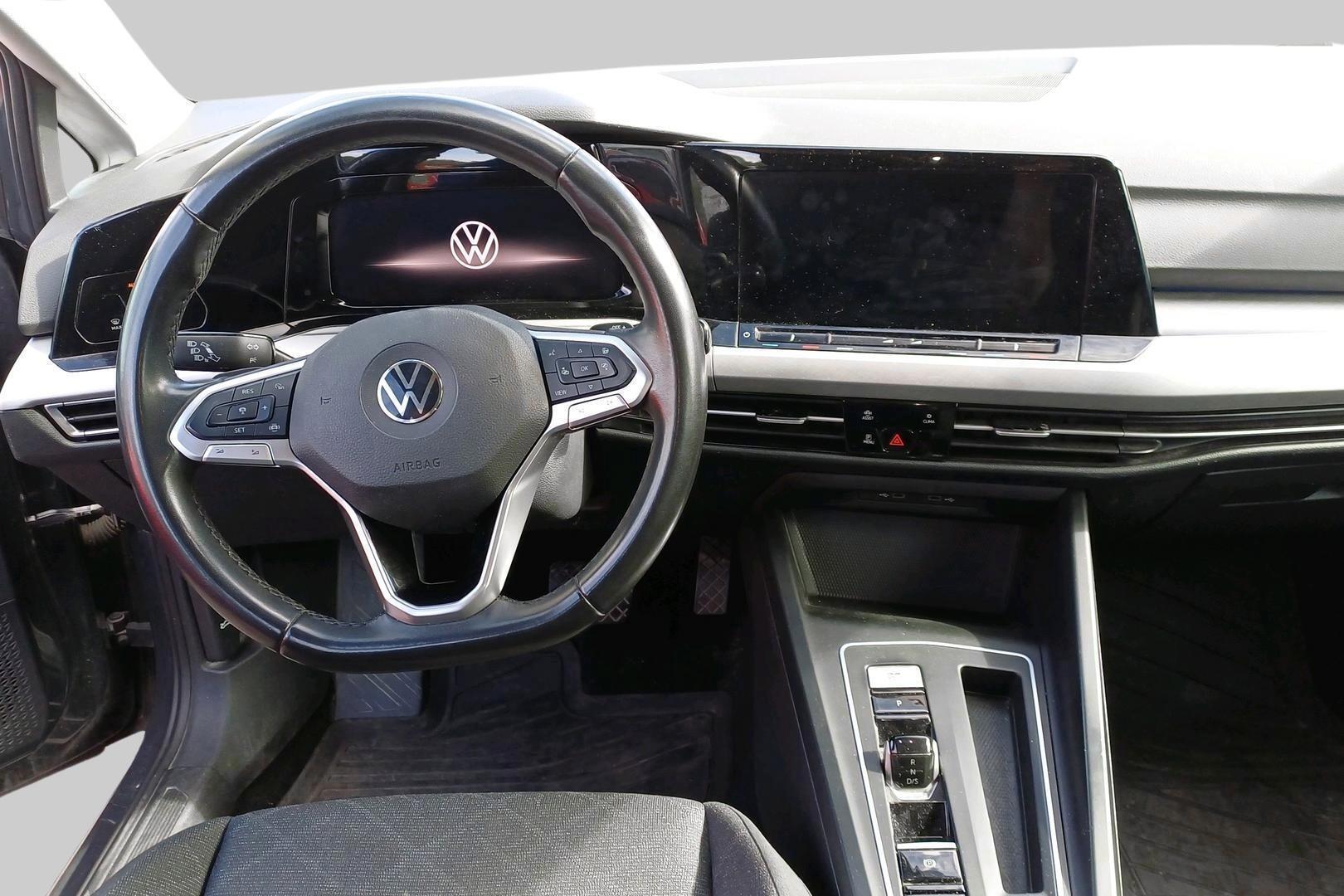 VOLKSWAGEN Golf 2022