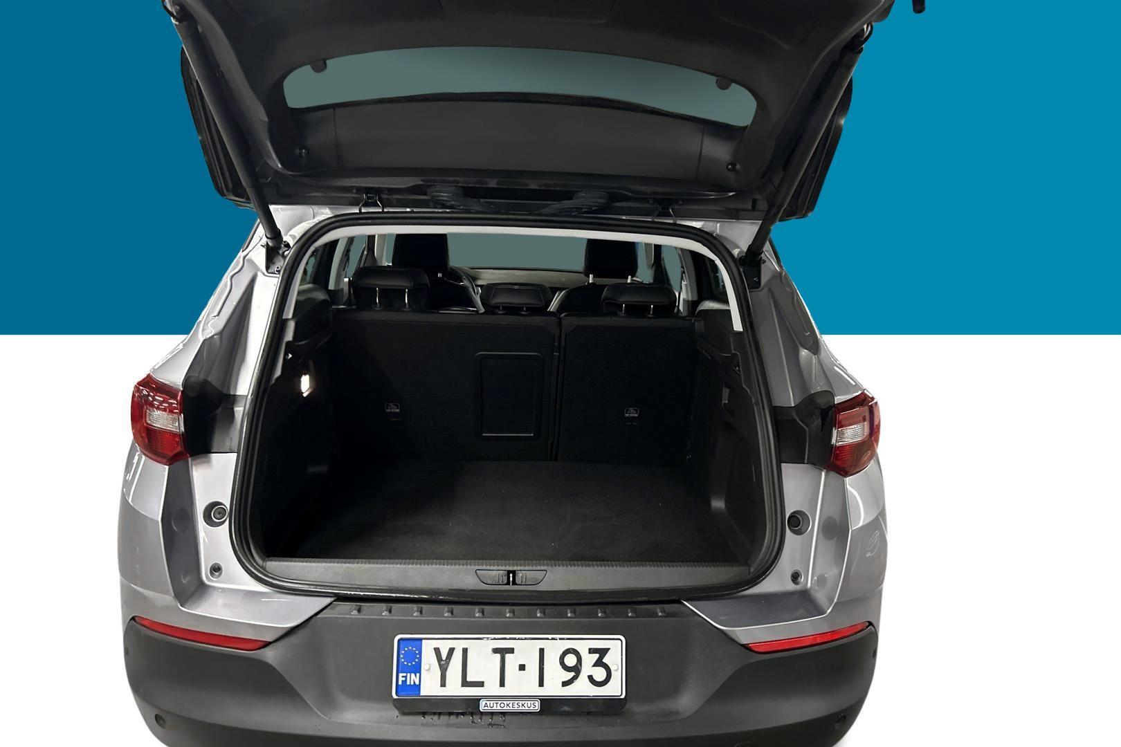 OPEL Grandland X 12