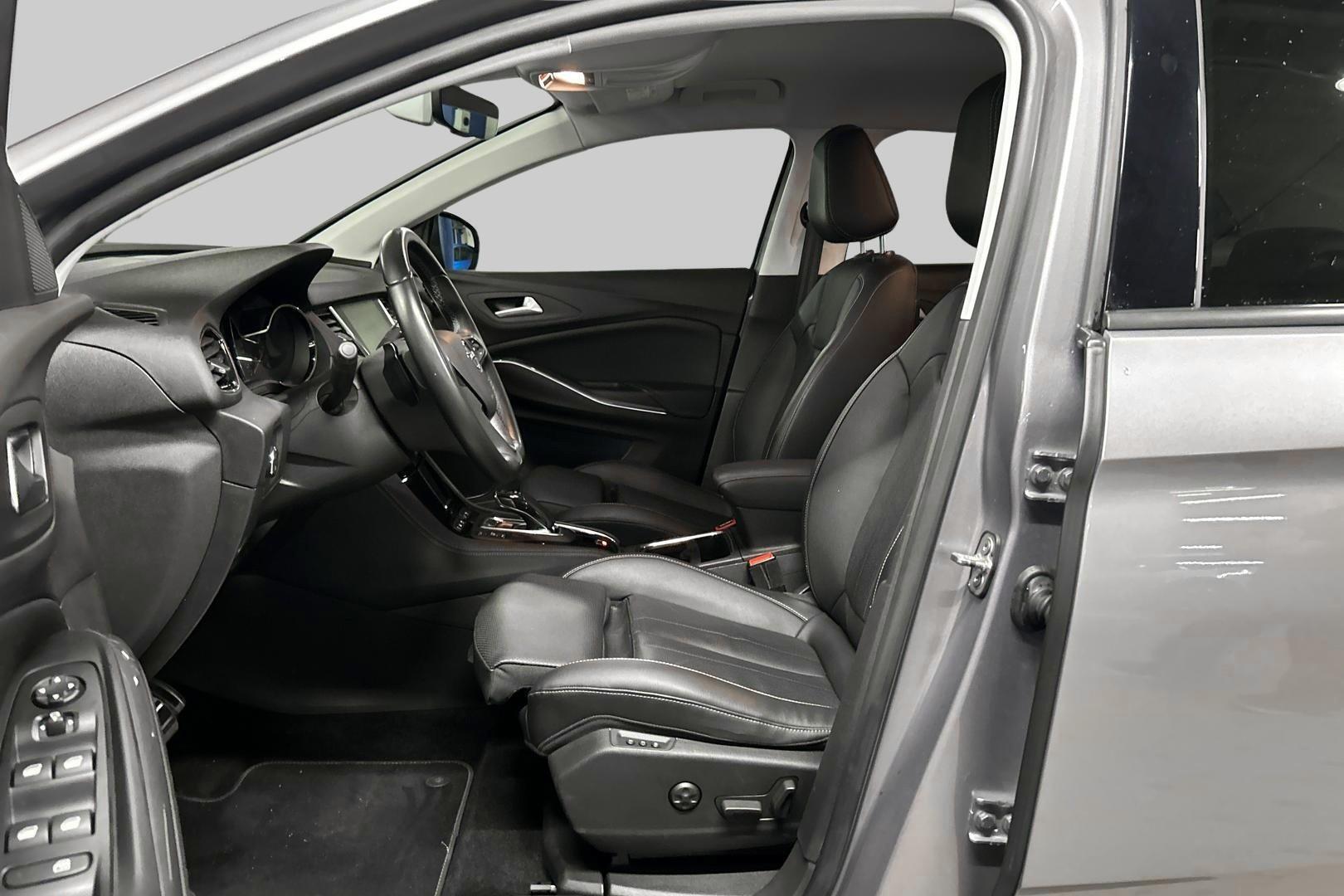 OPEL Grandland X 9