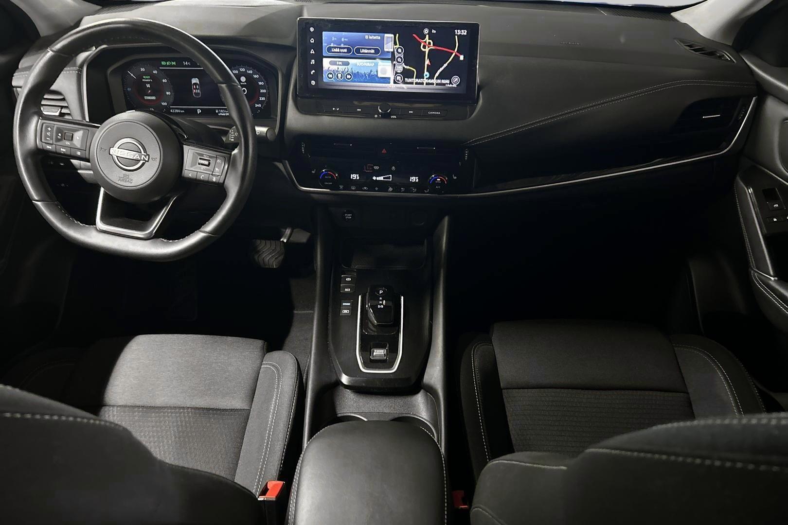 NISSAN Qashqai 2023
