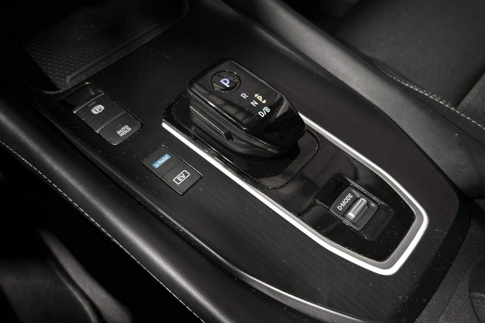 NISSAN Qashqai 2023
