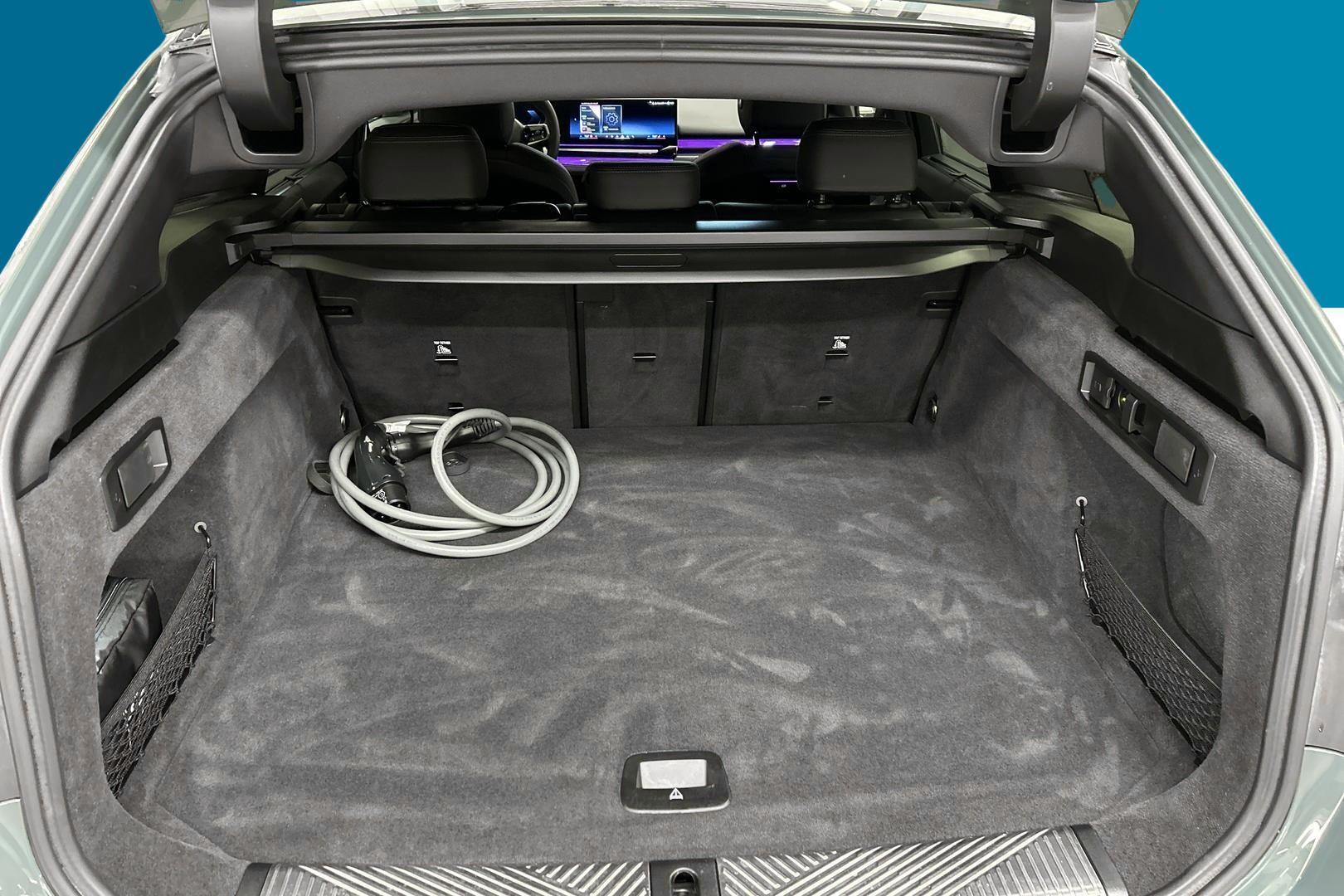 BMW i5 2025